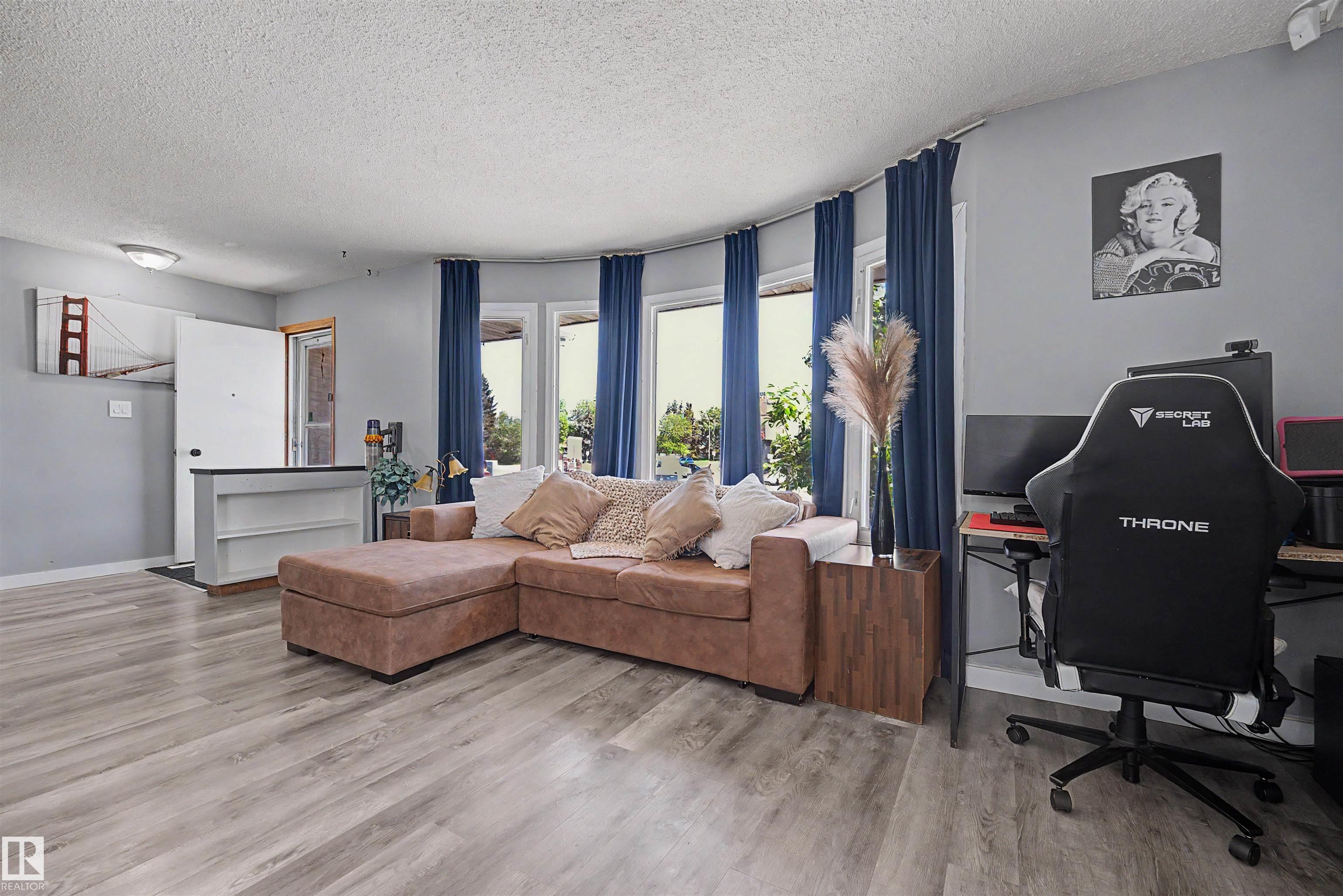 Photo 7 at 16608 109 Street NW, Lorelei, Edmonton