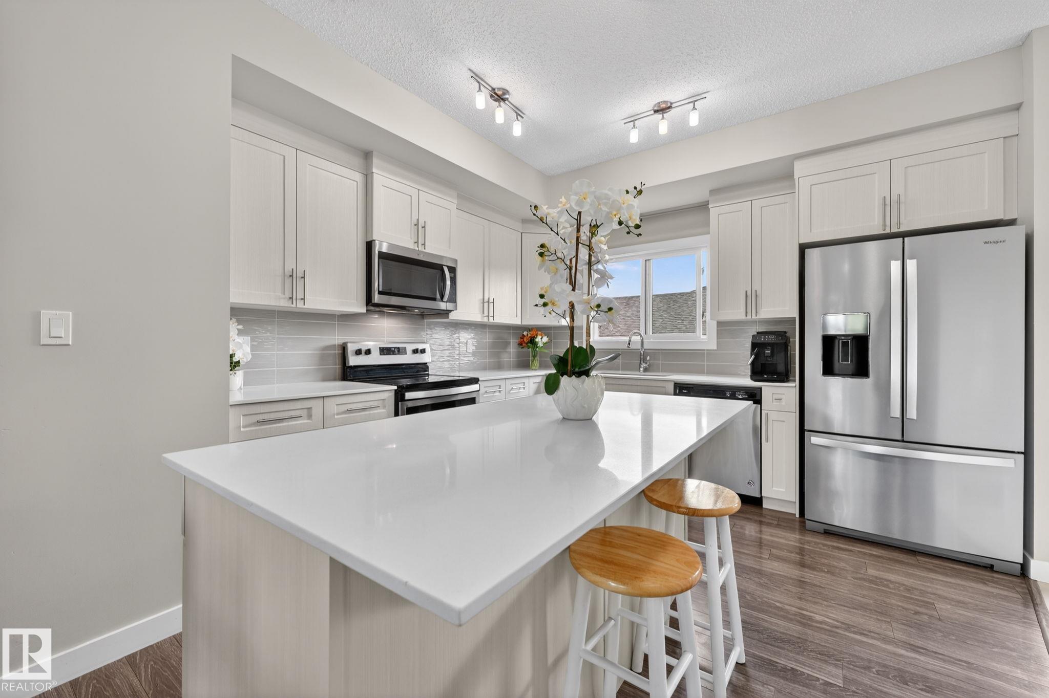 Photo 14 at 165 Robinson Drive, Robinson, Leduc