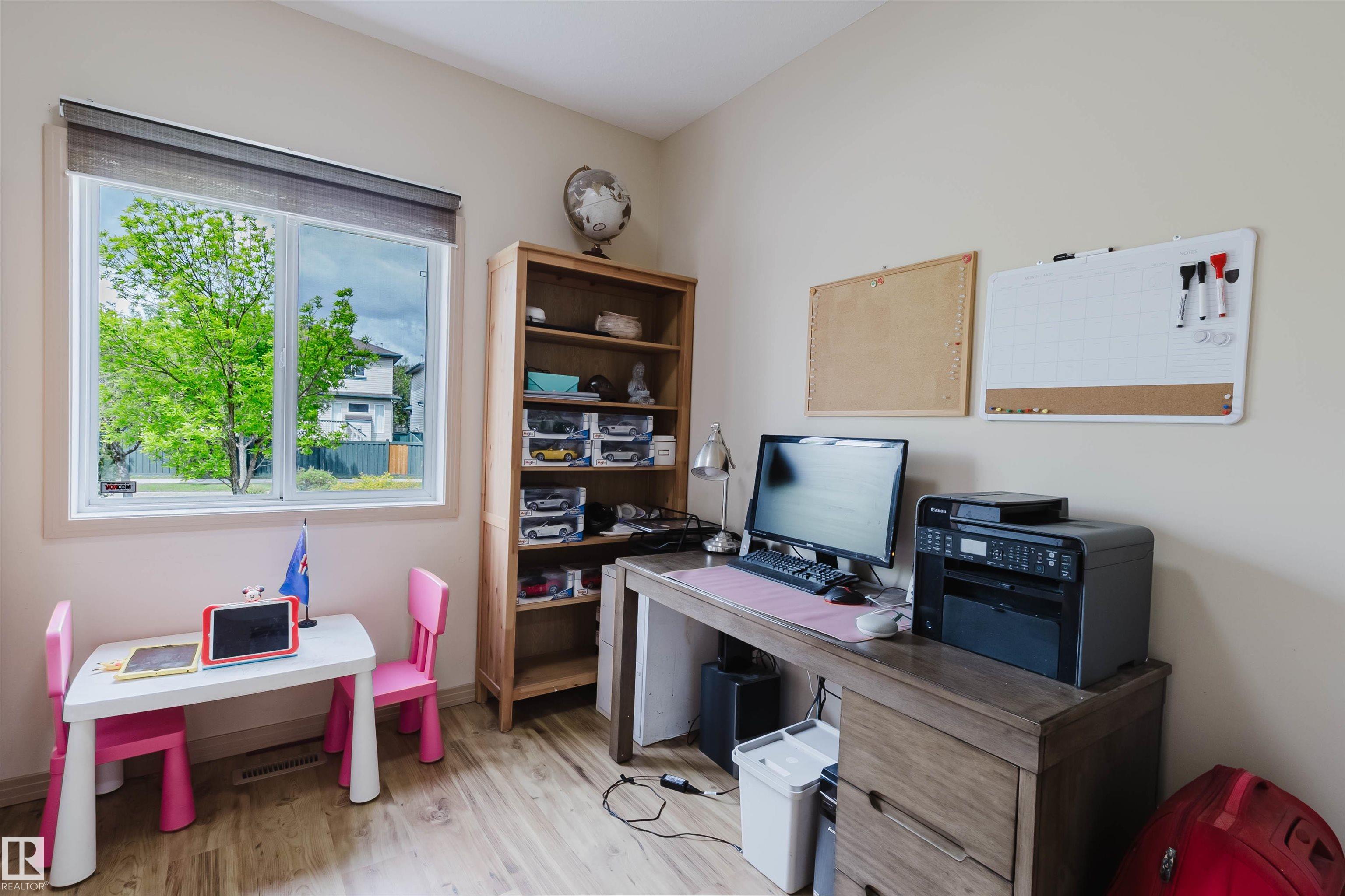 Photo 8 at 2236 Garnett crest NW, Glastonbury, Edmonton