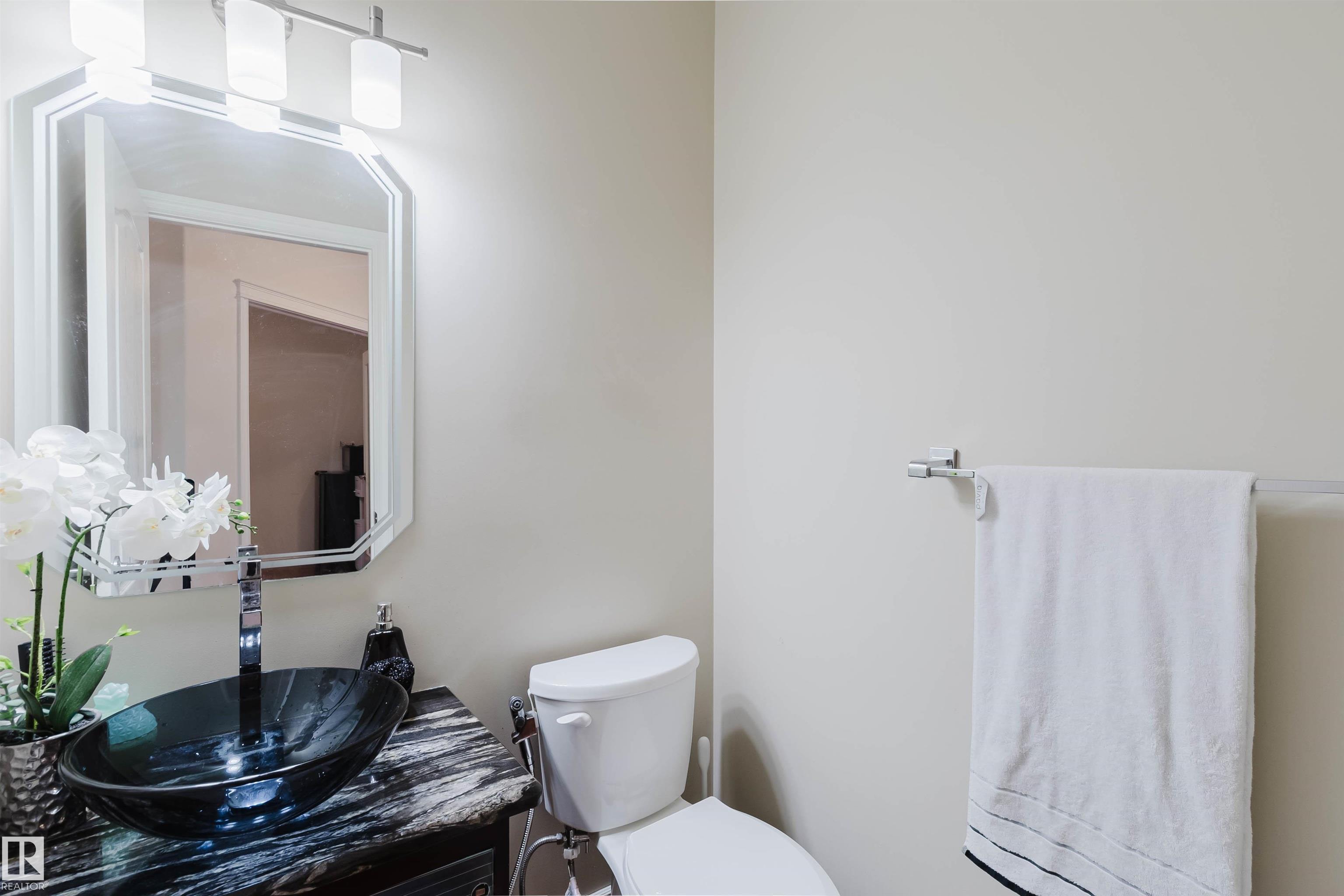 Photo 15 at 20524 58 Avenue NW, The Hamptons, Edmonton