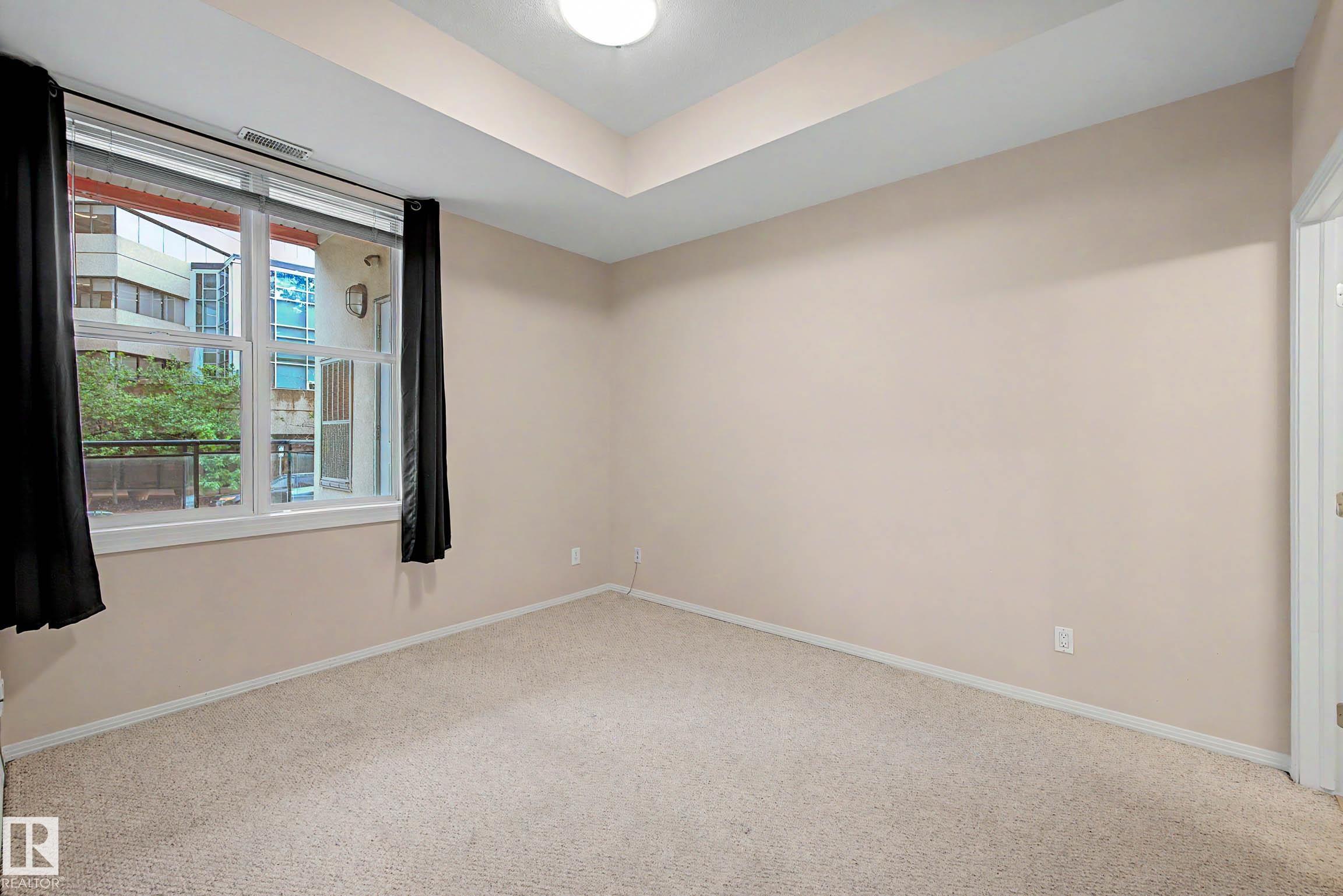 Photo 18 at 201 - 10147 112 Street NW, Wîhkwêntôwin, Edmonton