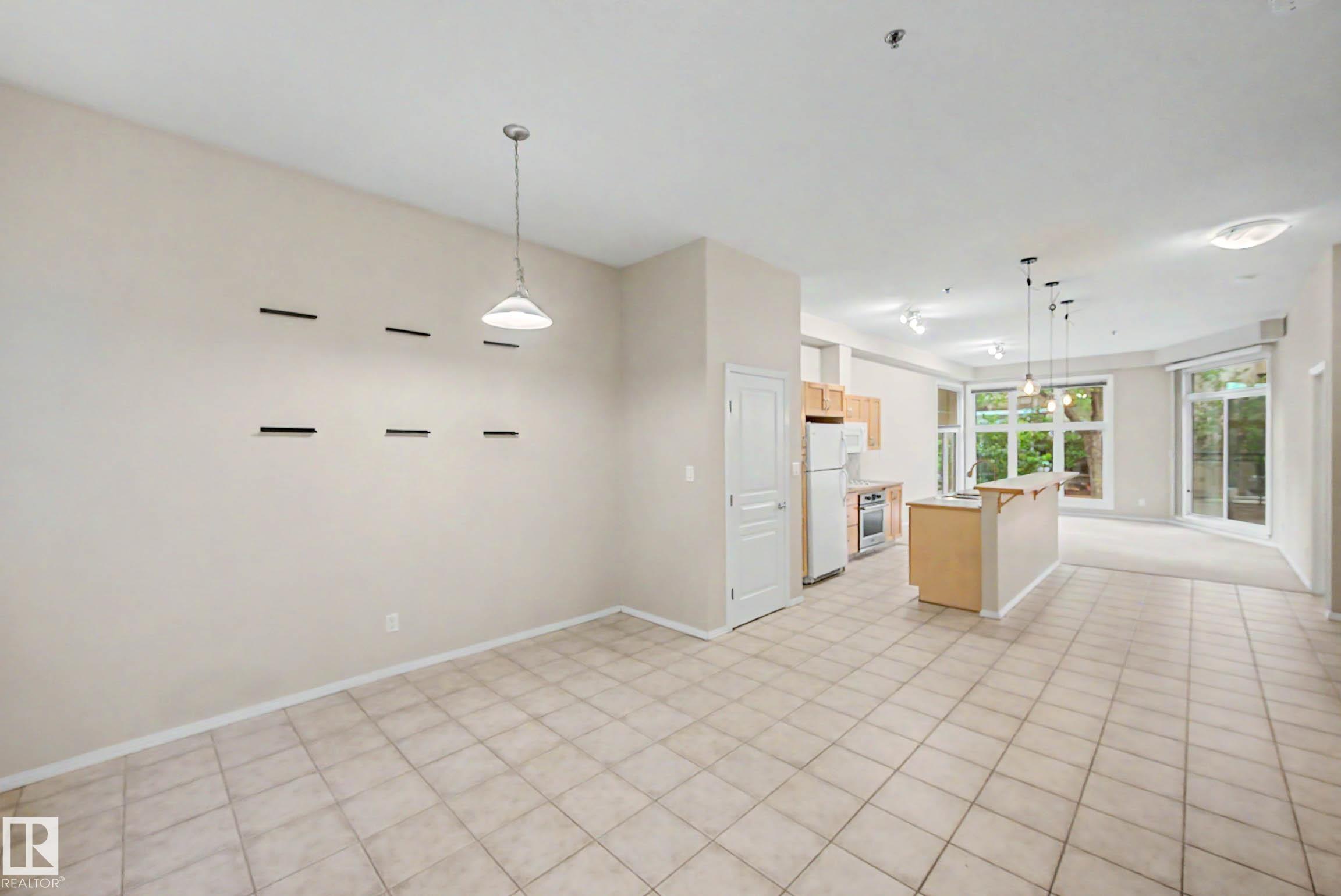201 - 10147 112 Street NW, Wîhkwêntôwin, Edmonton