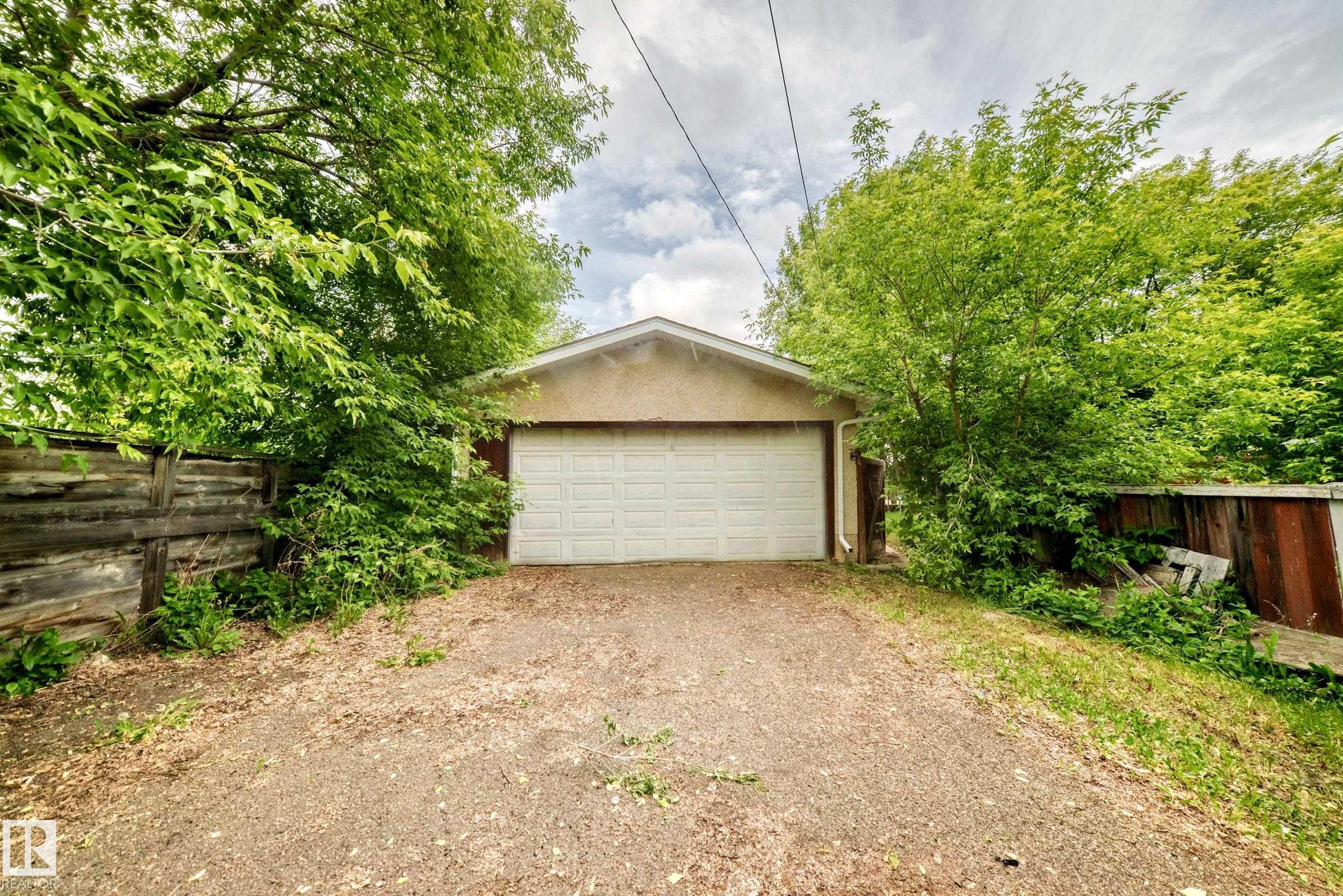 Photo 35 at 13215 132 Avenue NW, Athlone, Edmonton