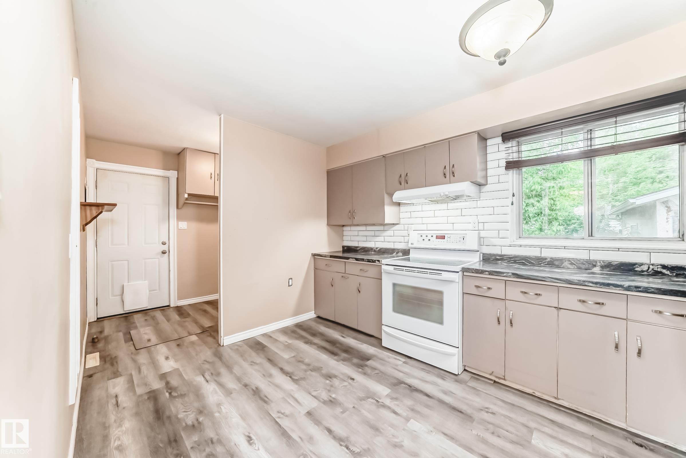 Photo 7 at 13215 132 Avenue NW, Athlone, Edmonton
