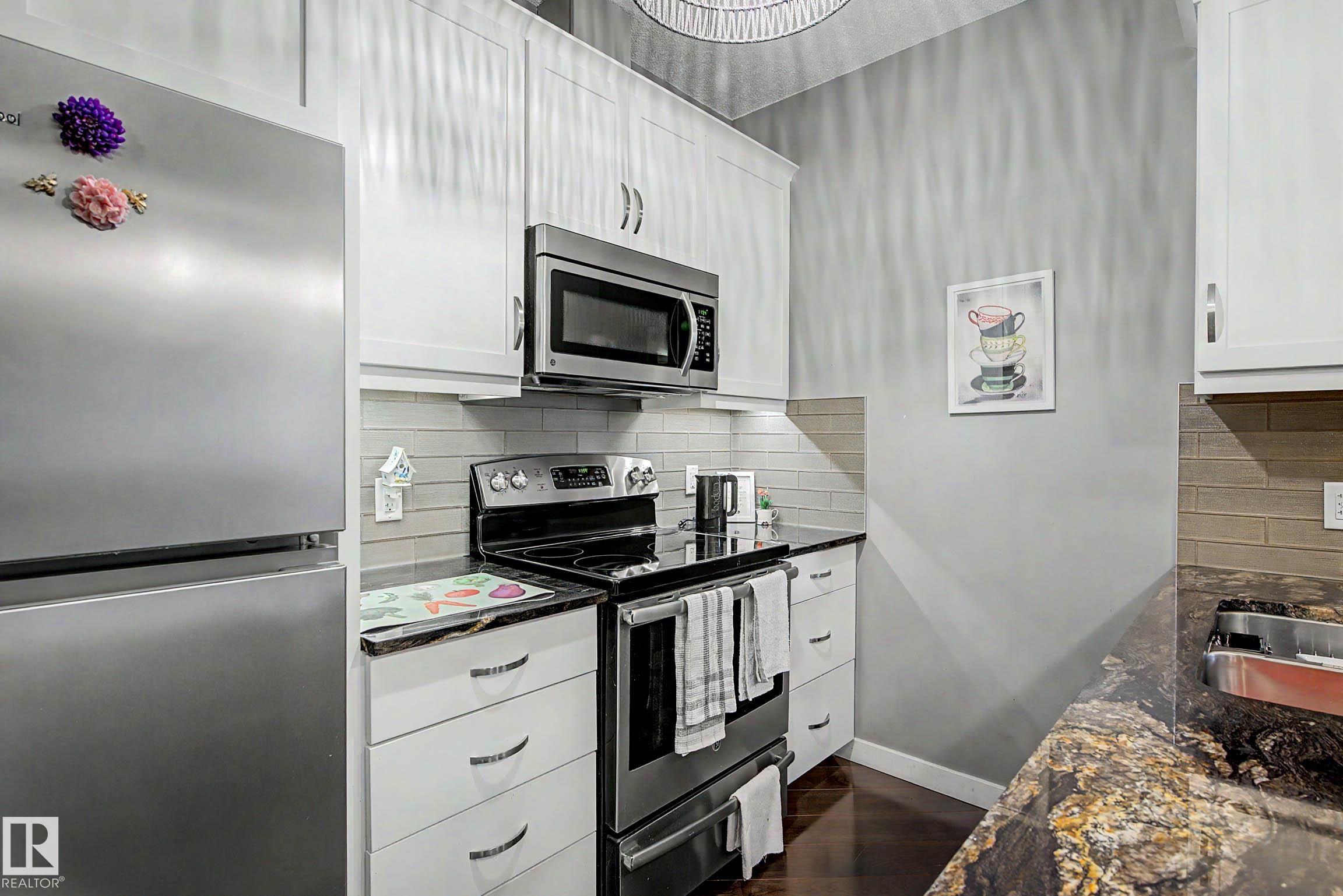 Photo 7 at 410 - 1004 Rosenthal Boulevard NW, Rosenthal, Edmonton
