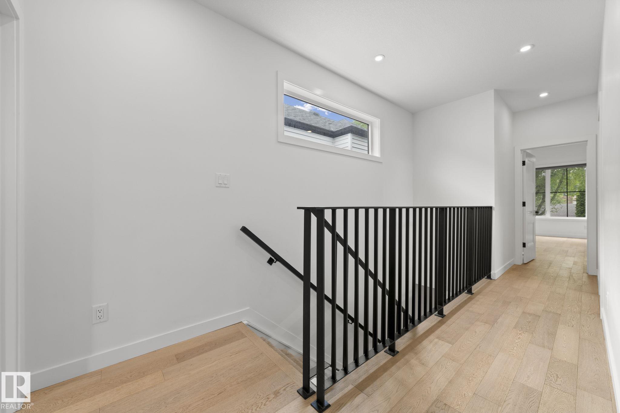 Photo 26 at 9138 71 Avenue NW, Hazeldean, Edmonton