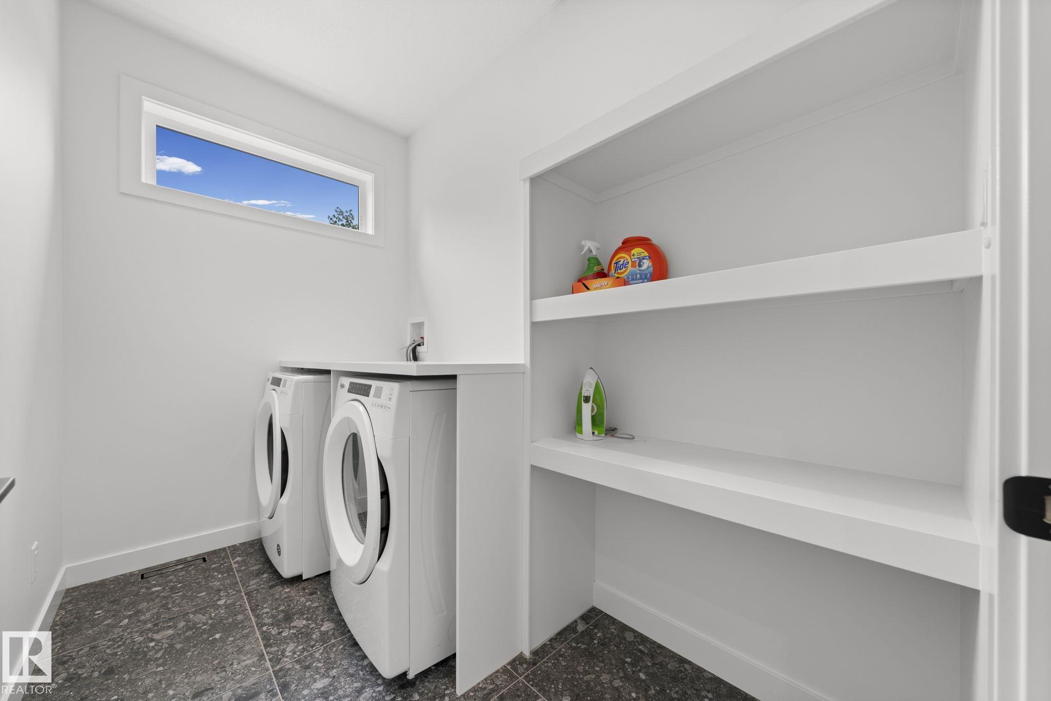 Photo 32 at 9138 71 Avenue NW, Hazeldean, Edmonton