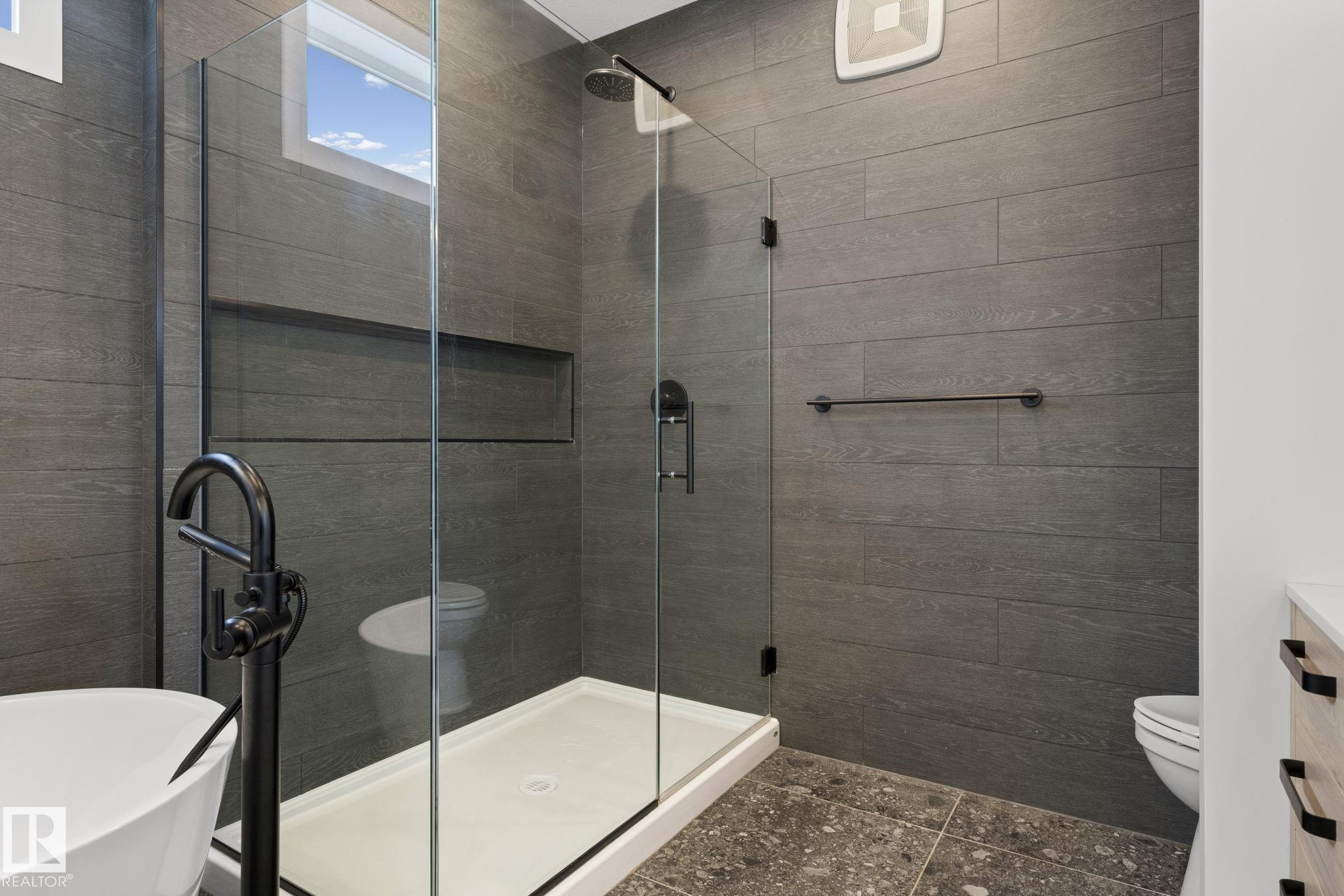 Photo 41 at 9138 71 Avenue NW, Hazeldean, Edmonton
