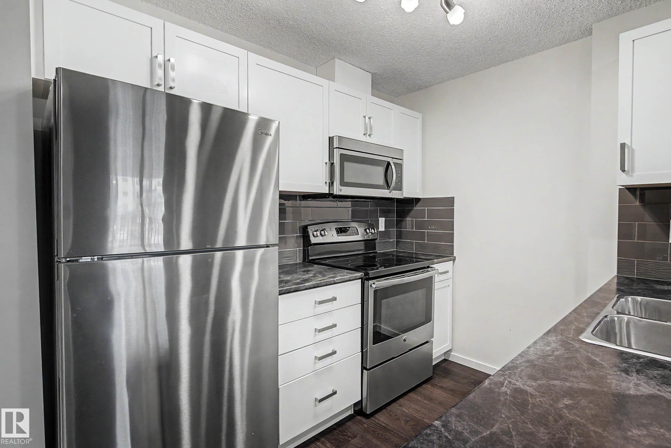 327 - 5515 7 Avenue SW, Charlesworth, Edmonton