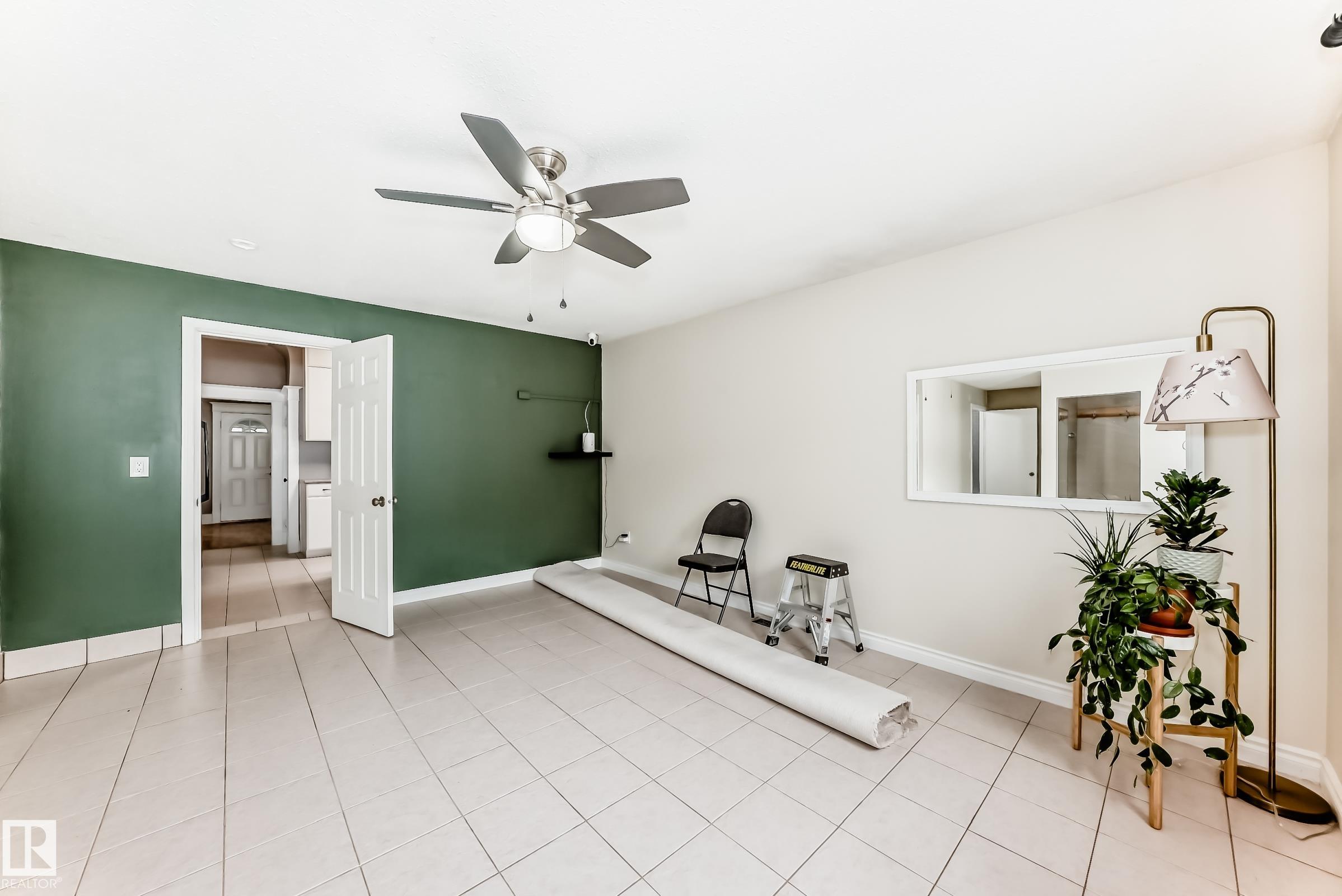 Photo 21 at 12121 64 Street NW, Montrose, Edmonton