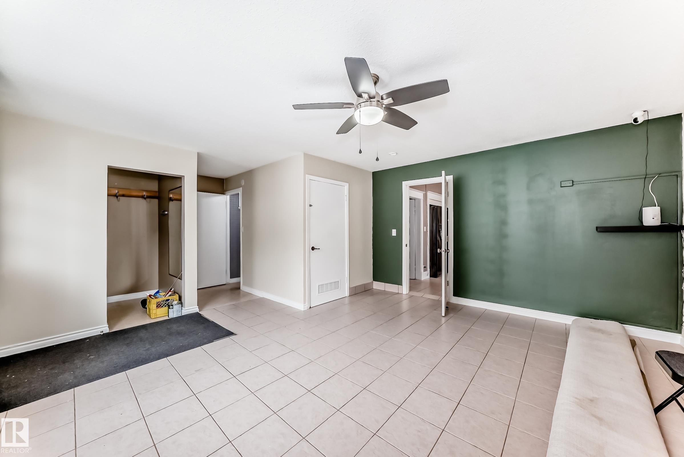 Photo 22 at 12121 64 Street NW, Montrose, Edmonton