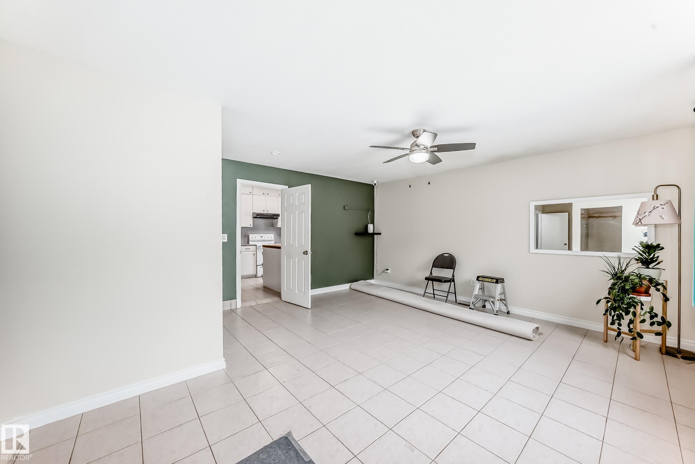 Photo 23 at 12121 64 Street NW, Montrose, Edmonton