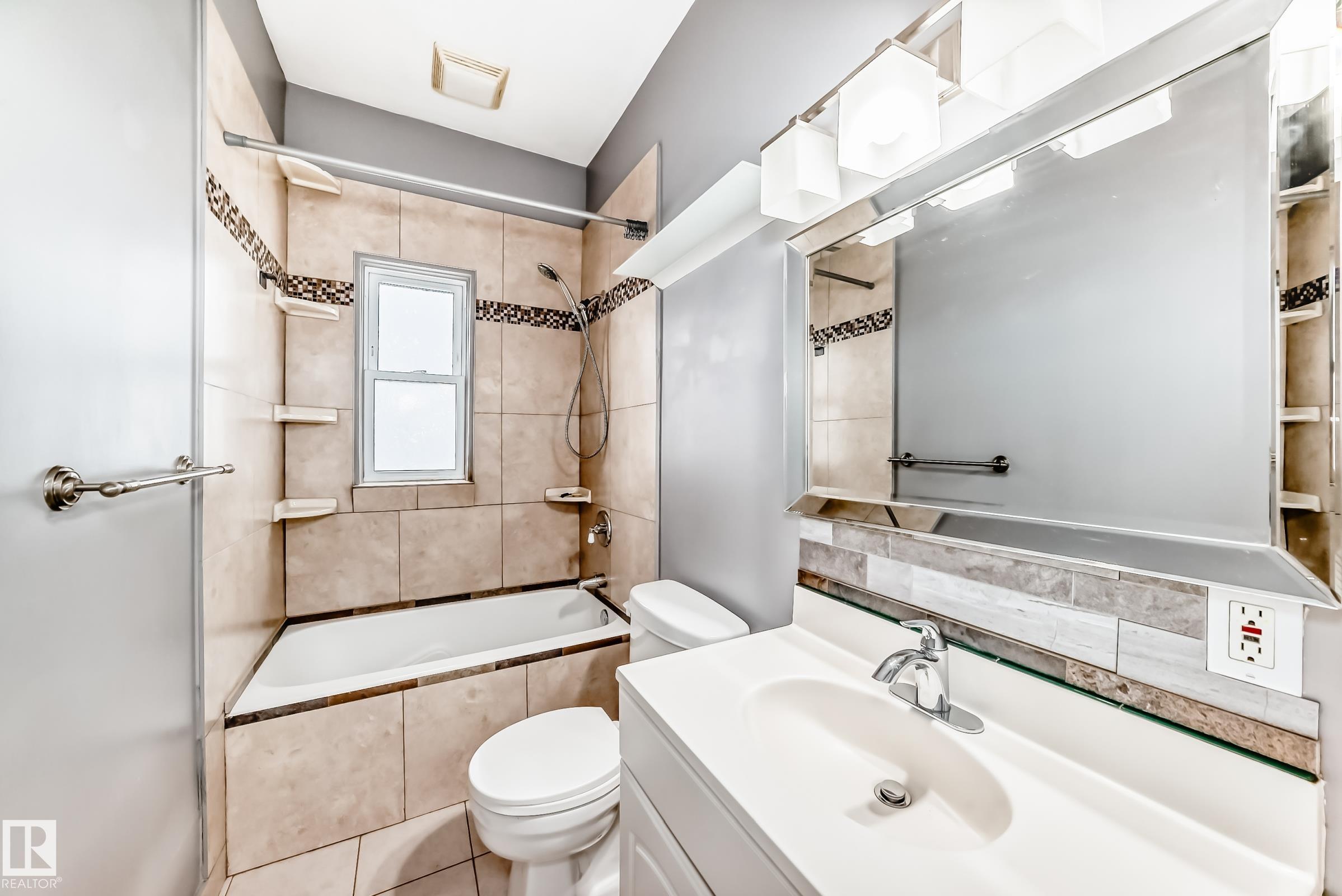 Photo 24 at 12121 64 Street NW, Montrose, Edmonton