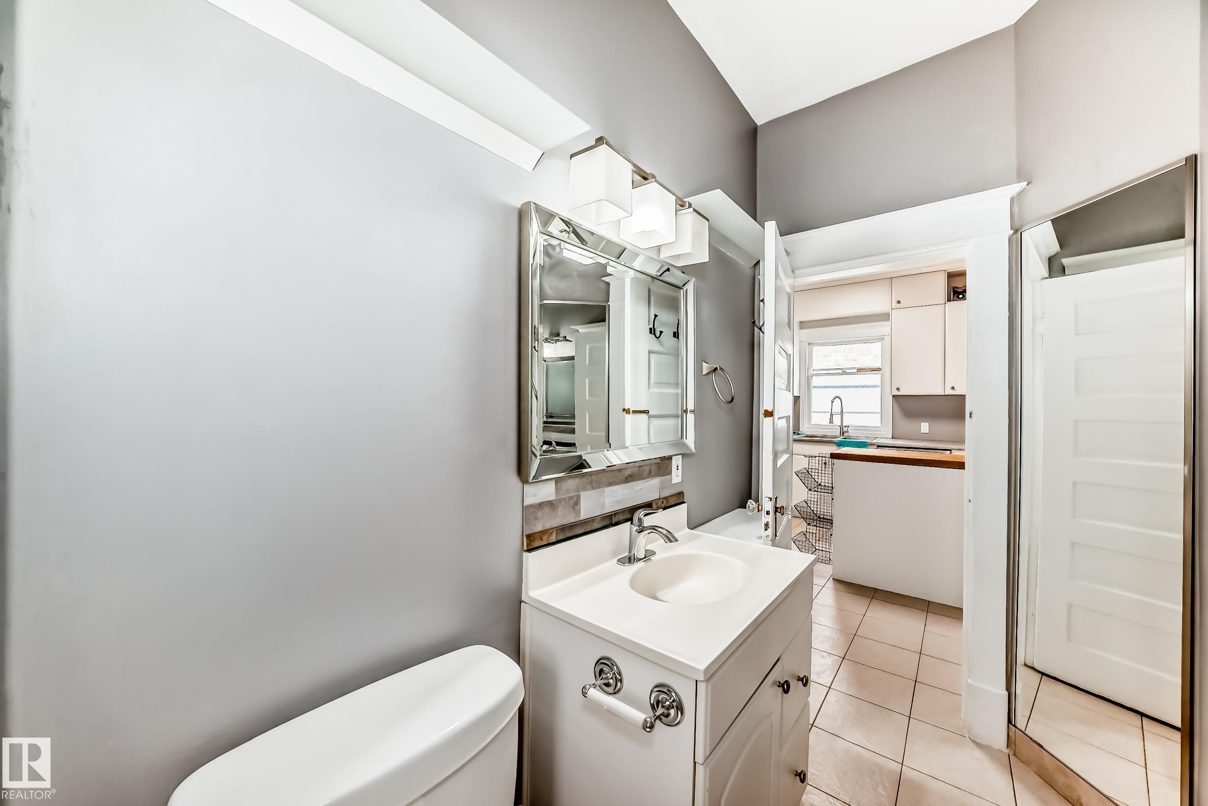 Photo 25 at 12121 64 Street NW, Montrose, Edmonton