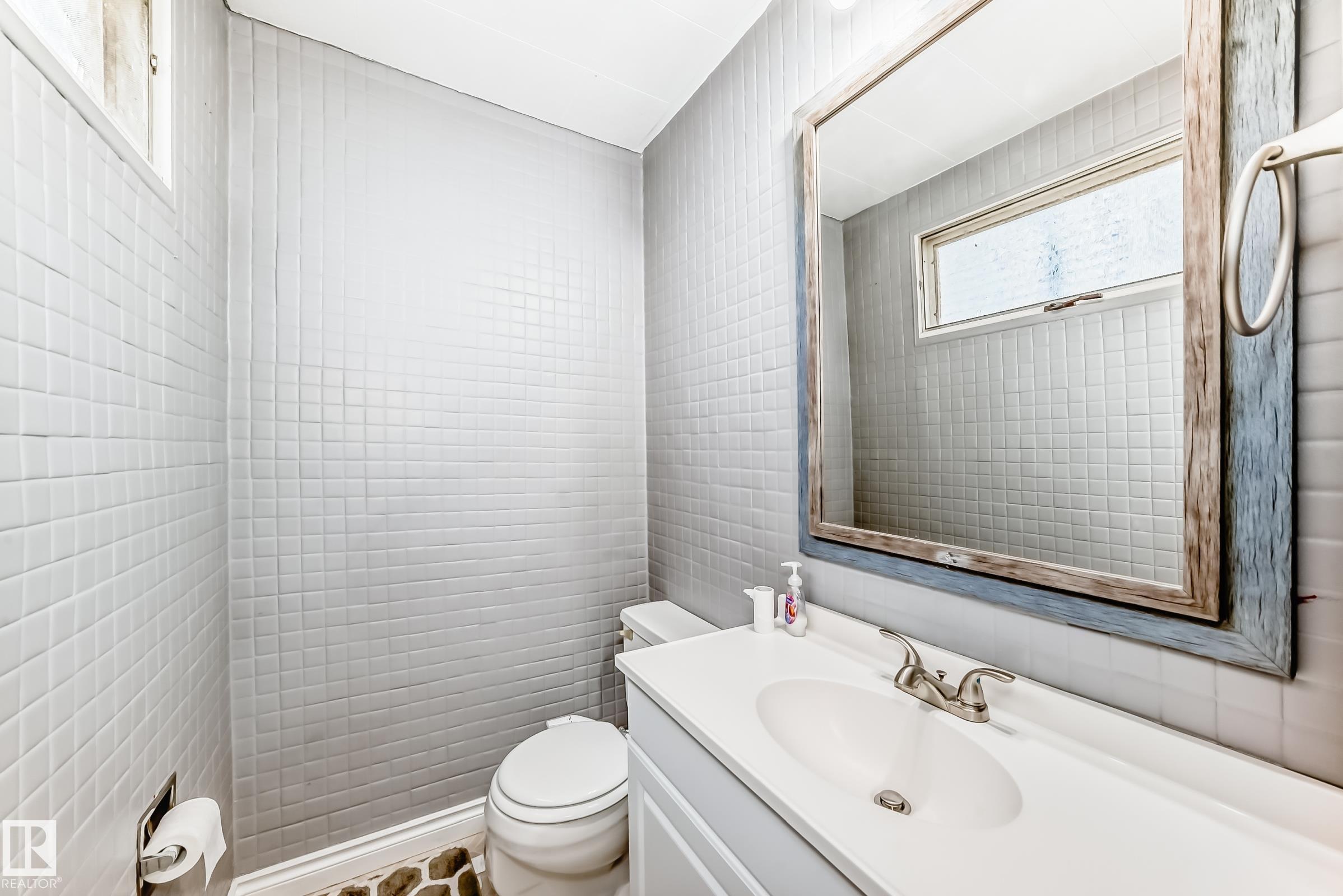 Photo 26 at 12121 64 Street NW, Montrose, Edmonton