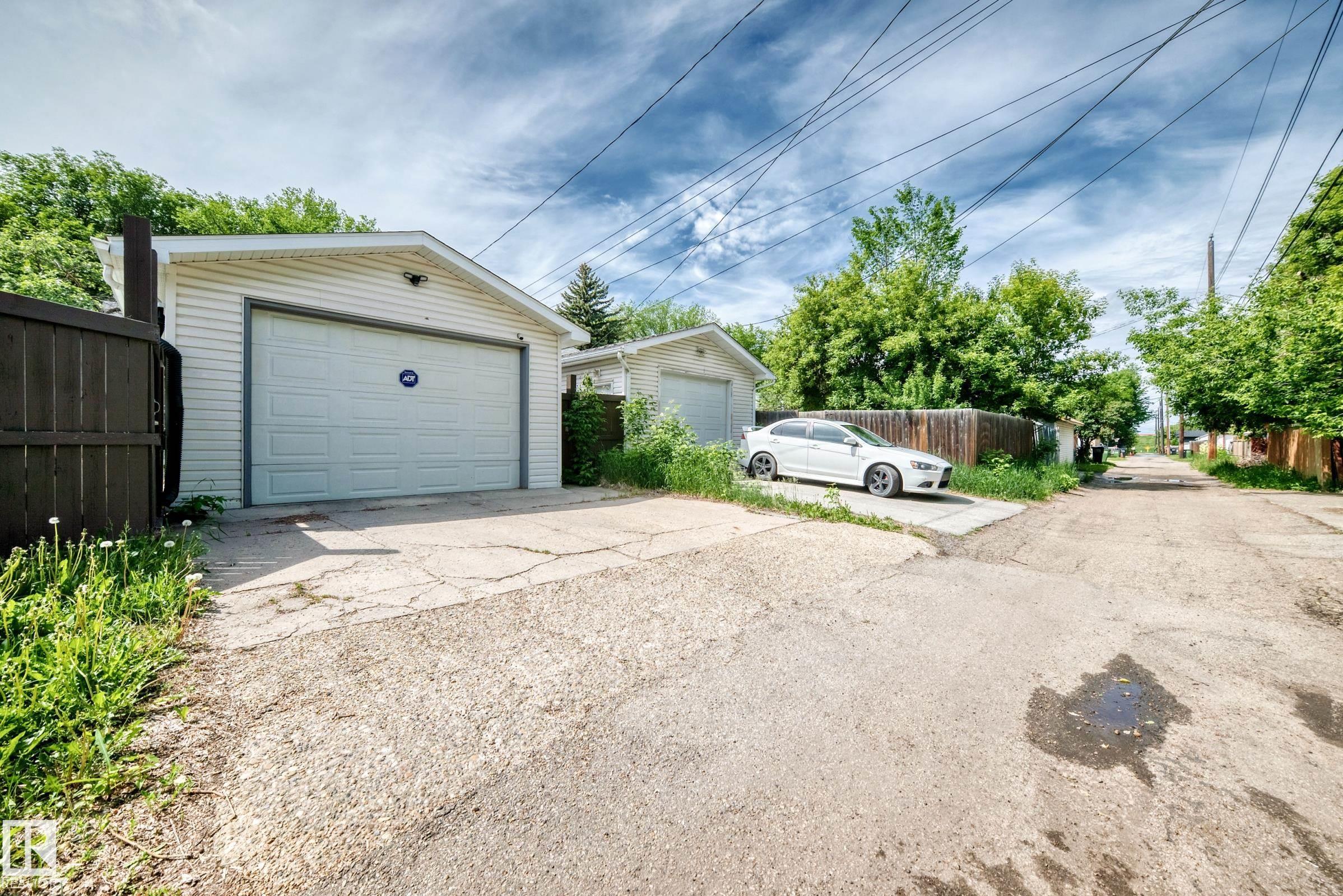 Photo 48 at 12121 64 Street NW, Montrose, Edmonton