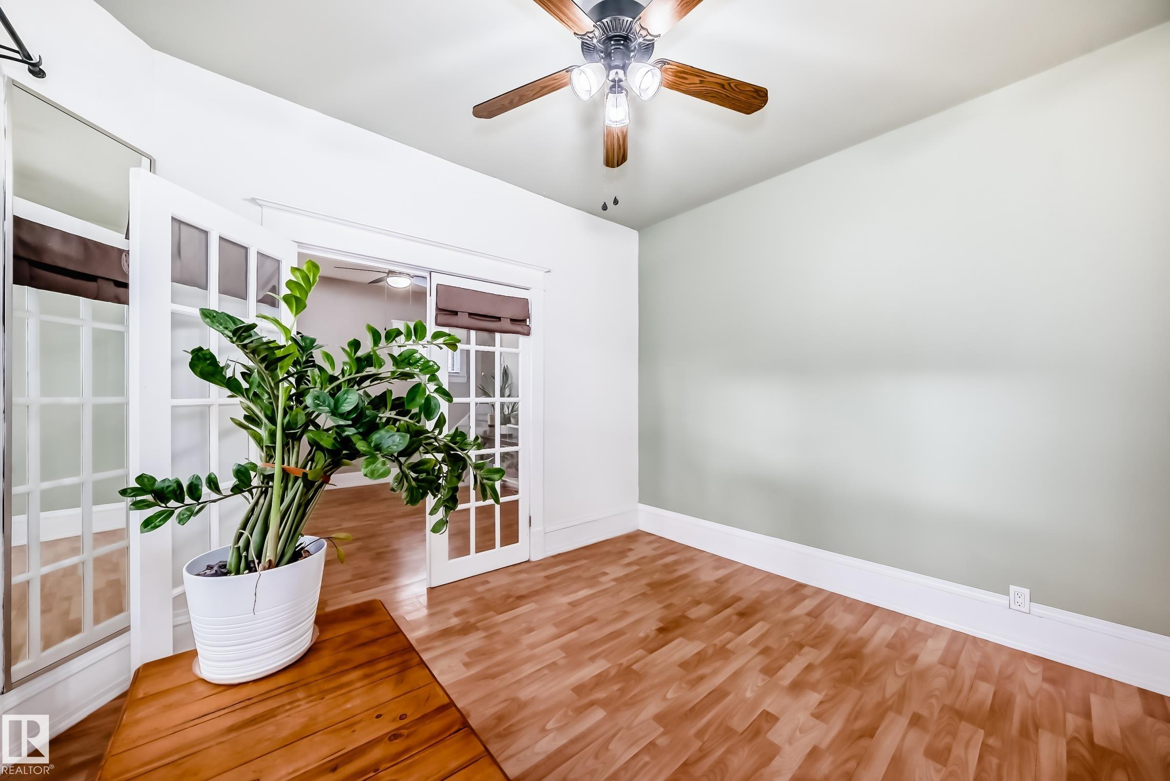 Photo 10 at 12121 64 Street NW, Montrose, Edmonton