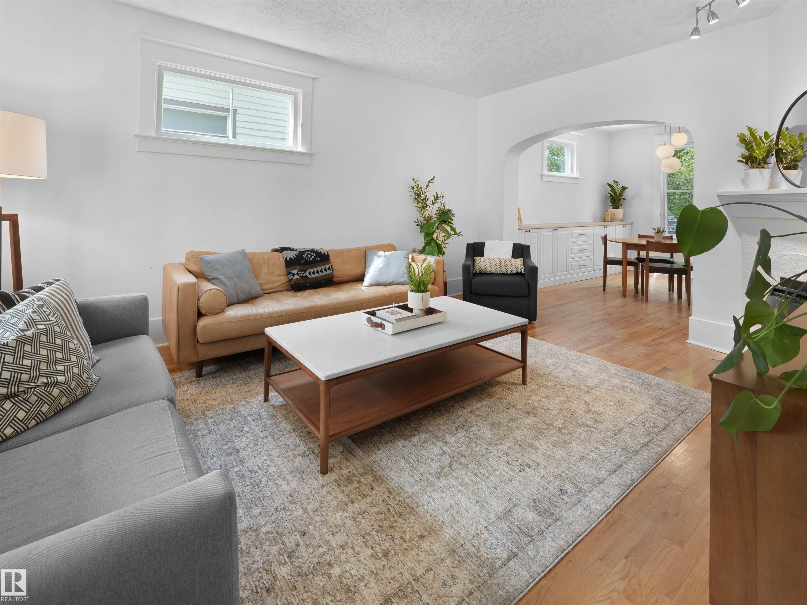 Photo 7 at 10618 126 Street NW, Westmount, Edmonton
