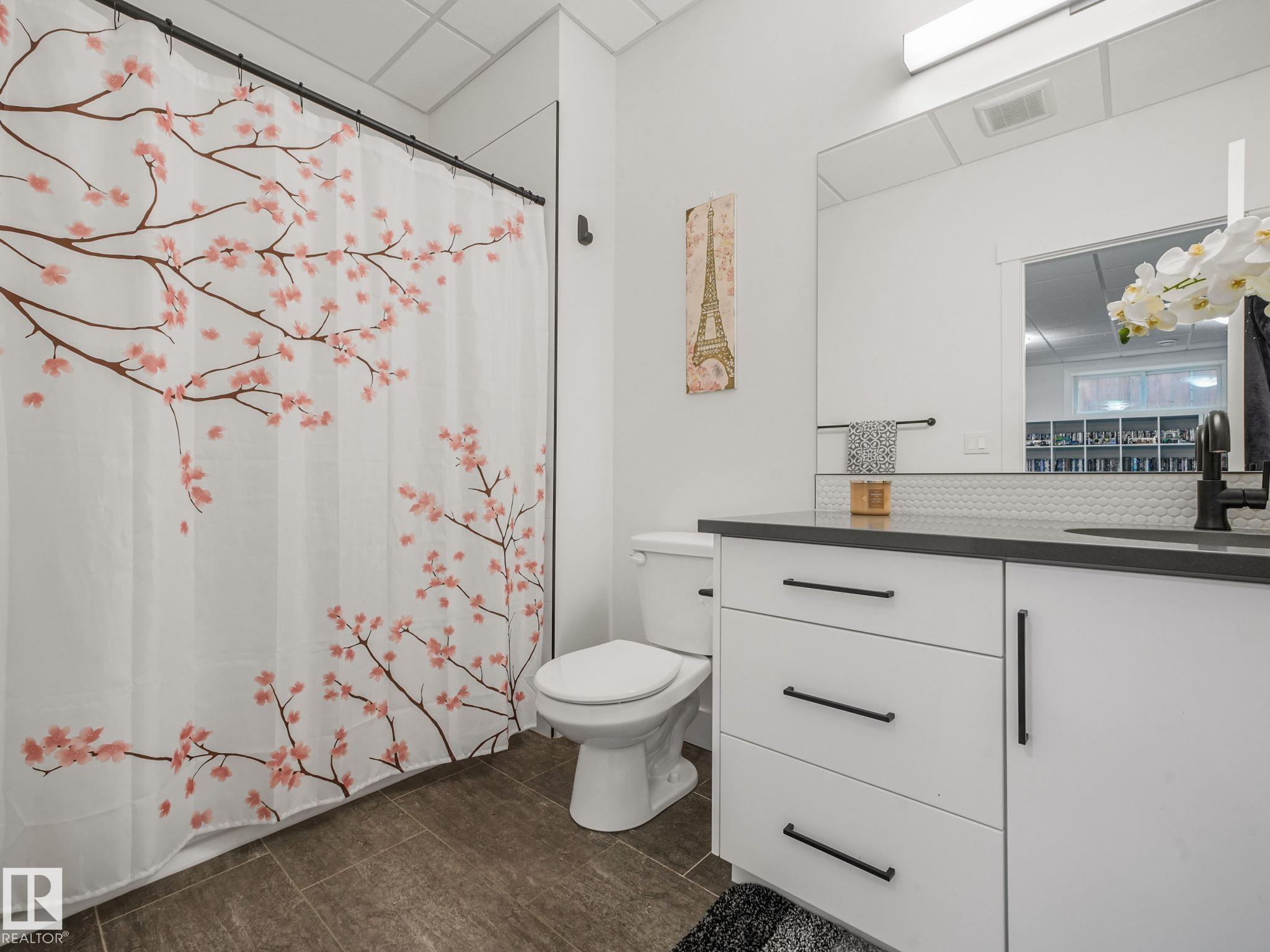 Photo 34 at 106 Edgewater Circle, Southfork, Leduc