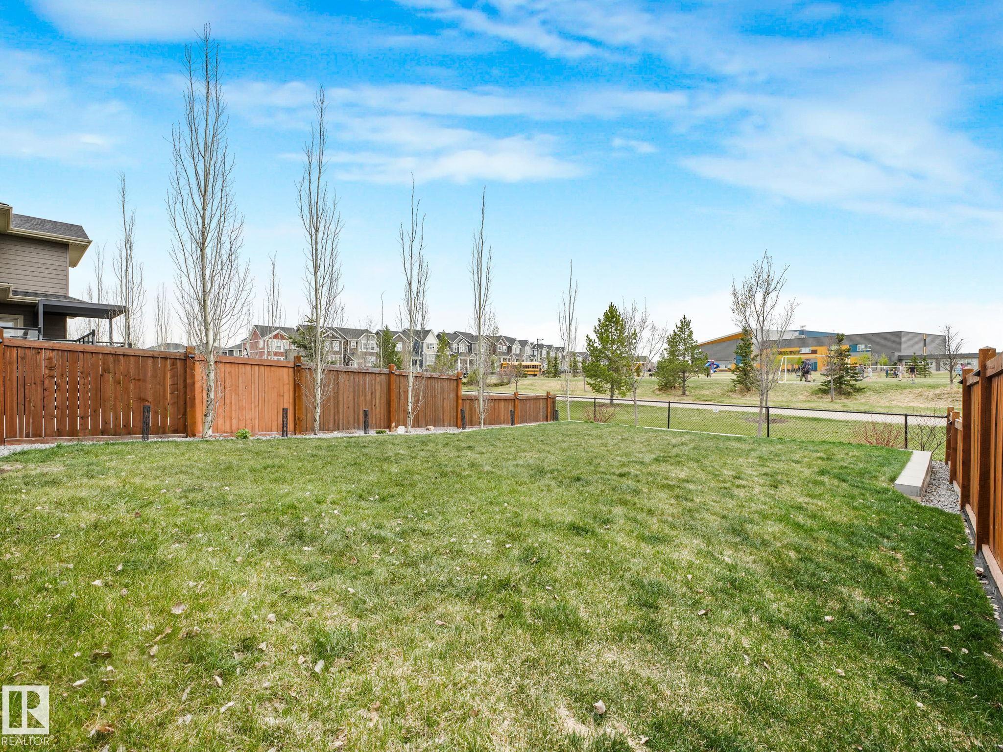 Photo 39 at 106 Edgewater Circle, Southfork, Leduc