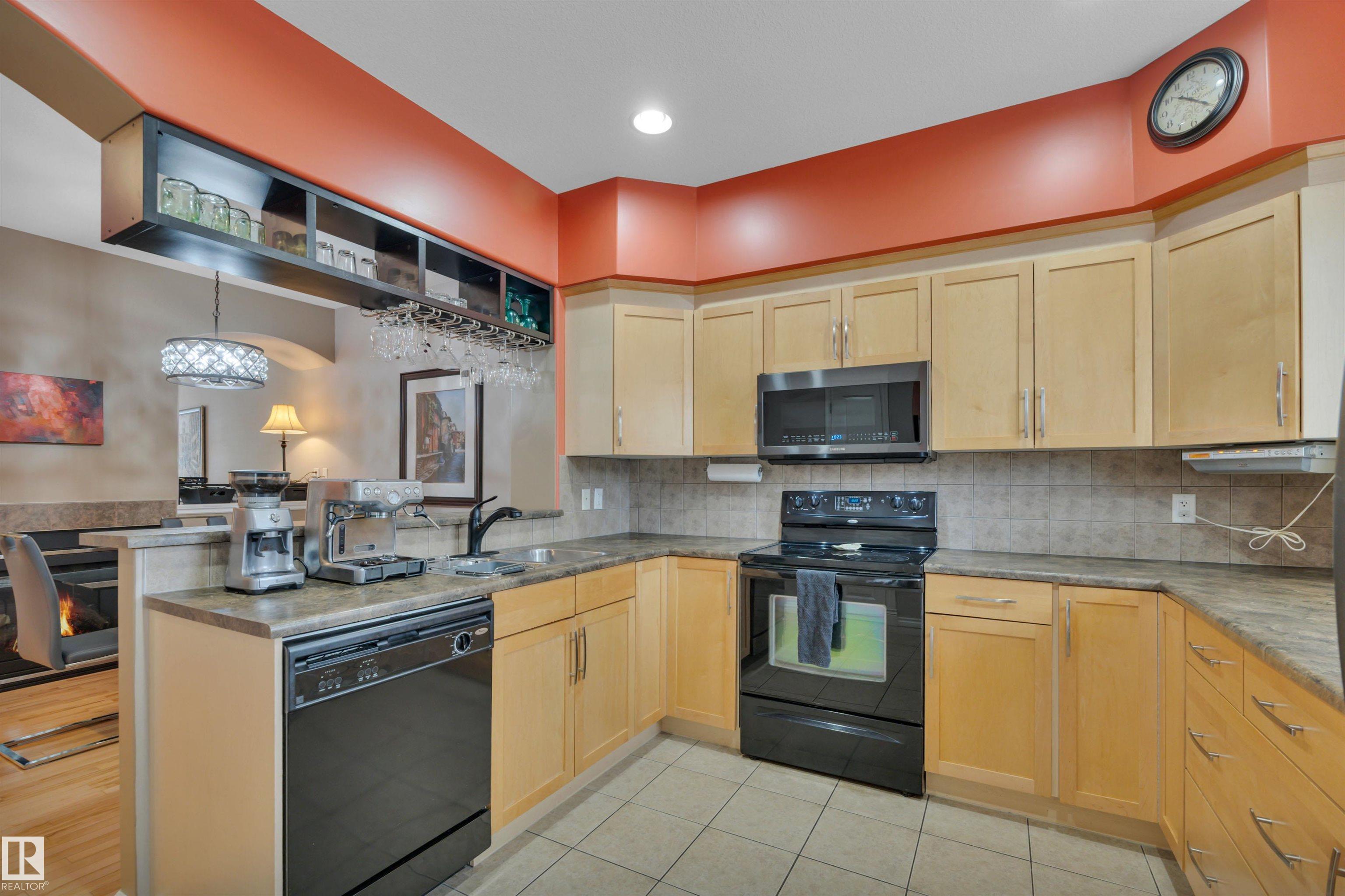 Photo 13 at 9555 73 Avenue NW, Ritchie, Edmonton