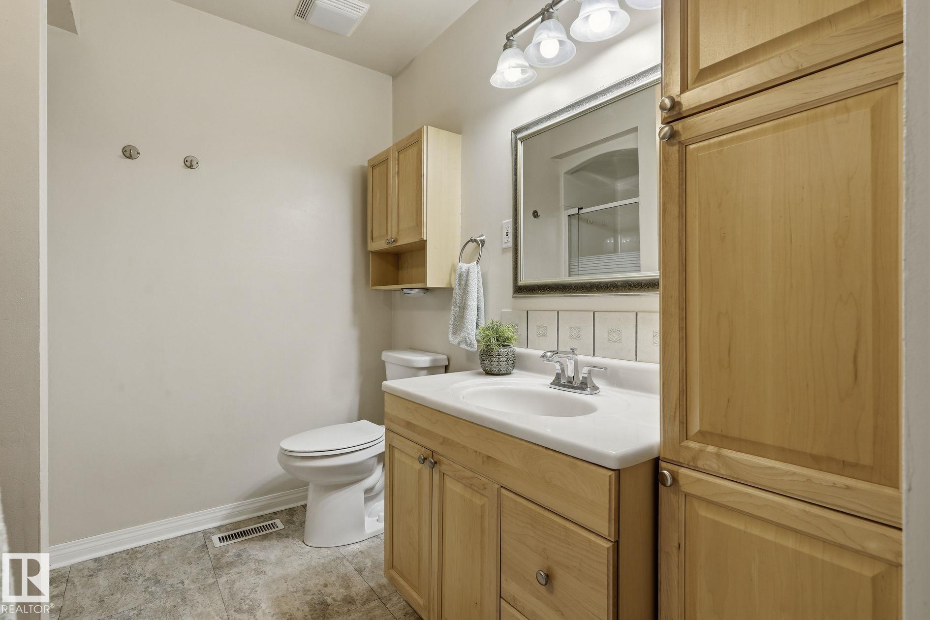 Photo 17 at 5511 10 Avenue NW, Sakaw, Edmonton