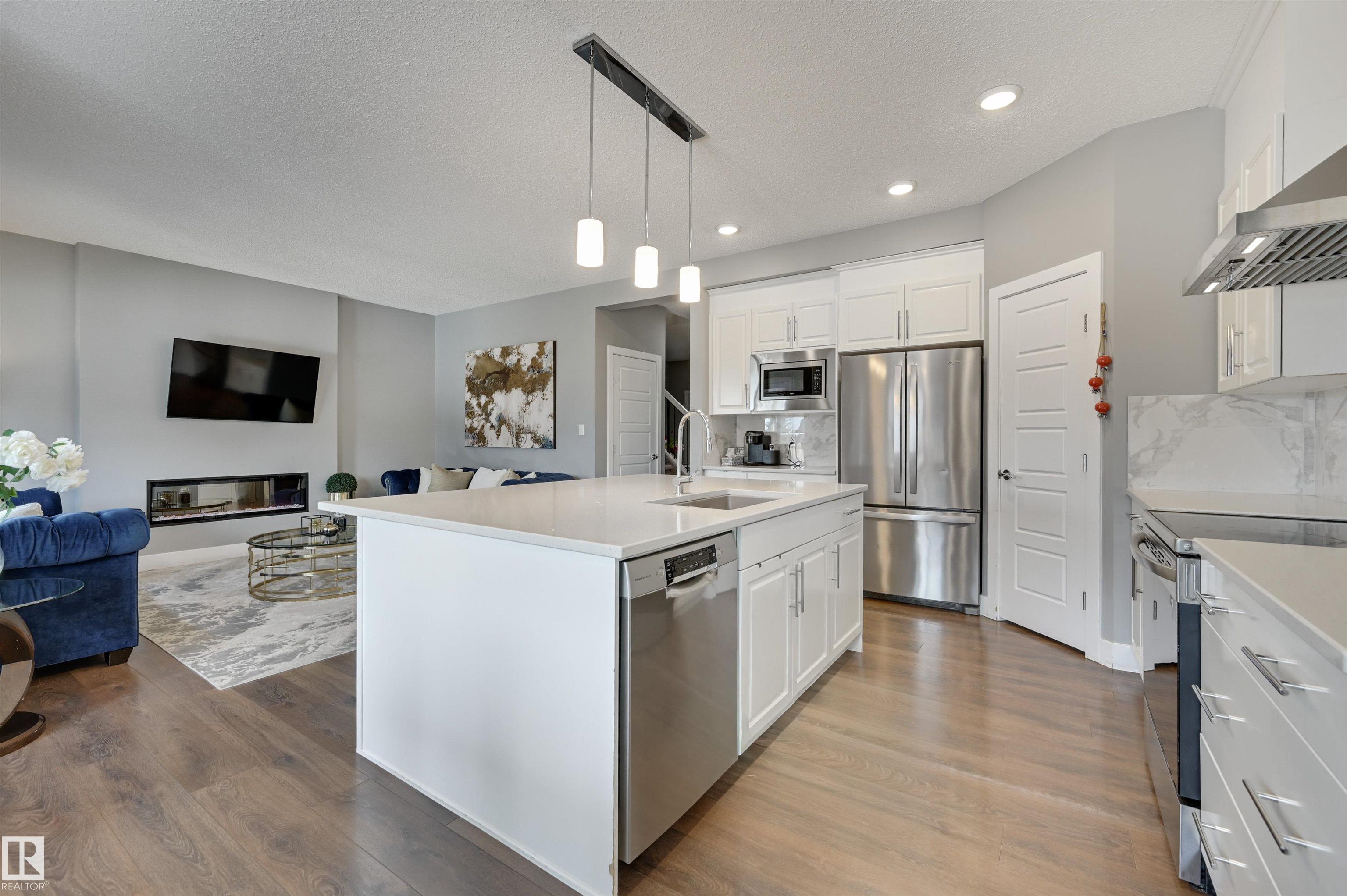 Photo 11 at 3625 Keswick Boulevard SW, Keswick, Edmonton