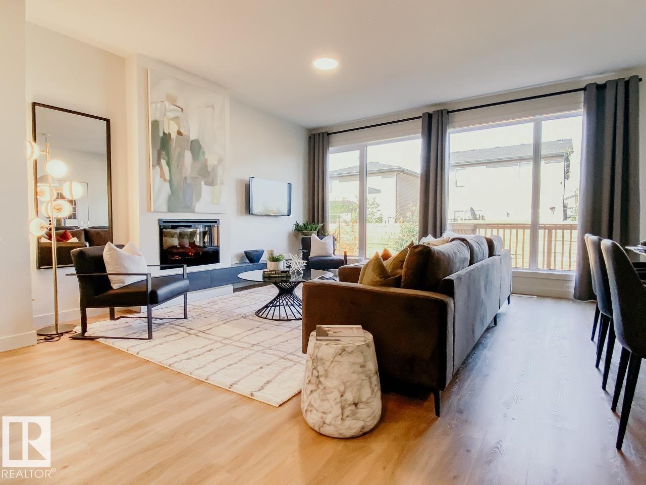 304 33 Street SW, Alces, Edmonton