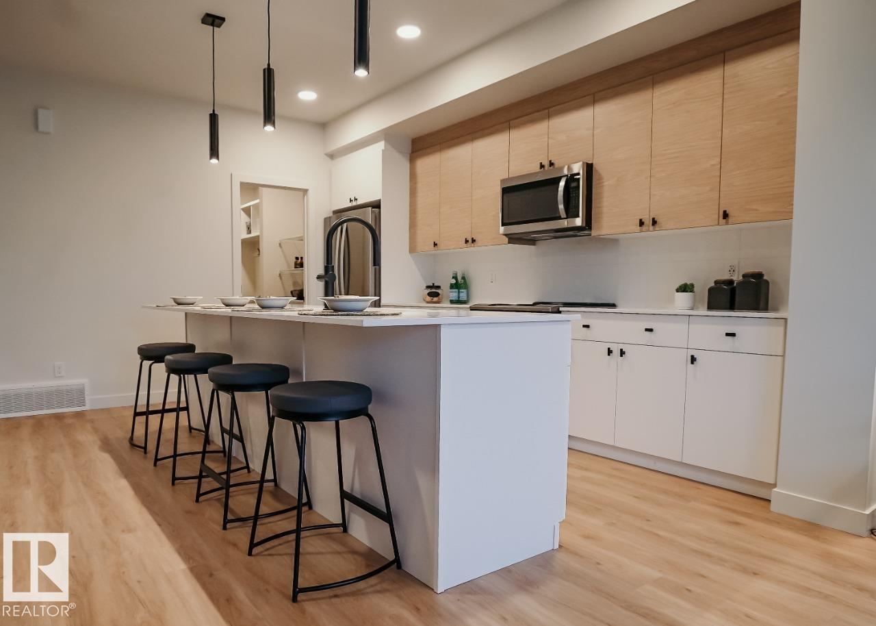 Photo 6 at 304 33 Street SW, Alces, Edmonton