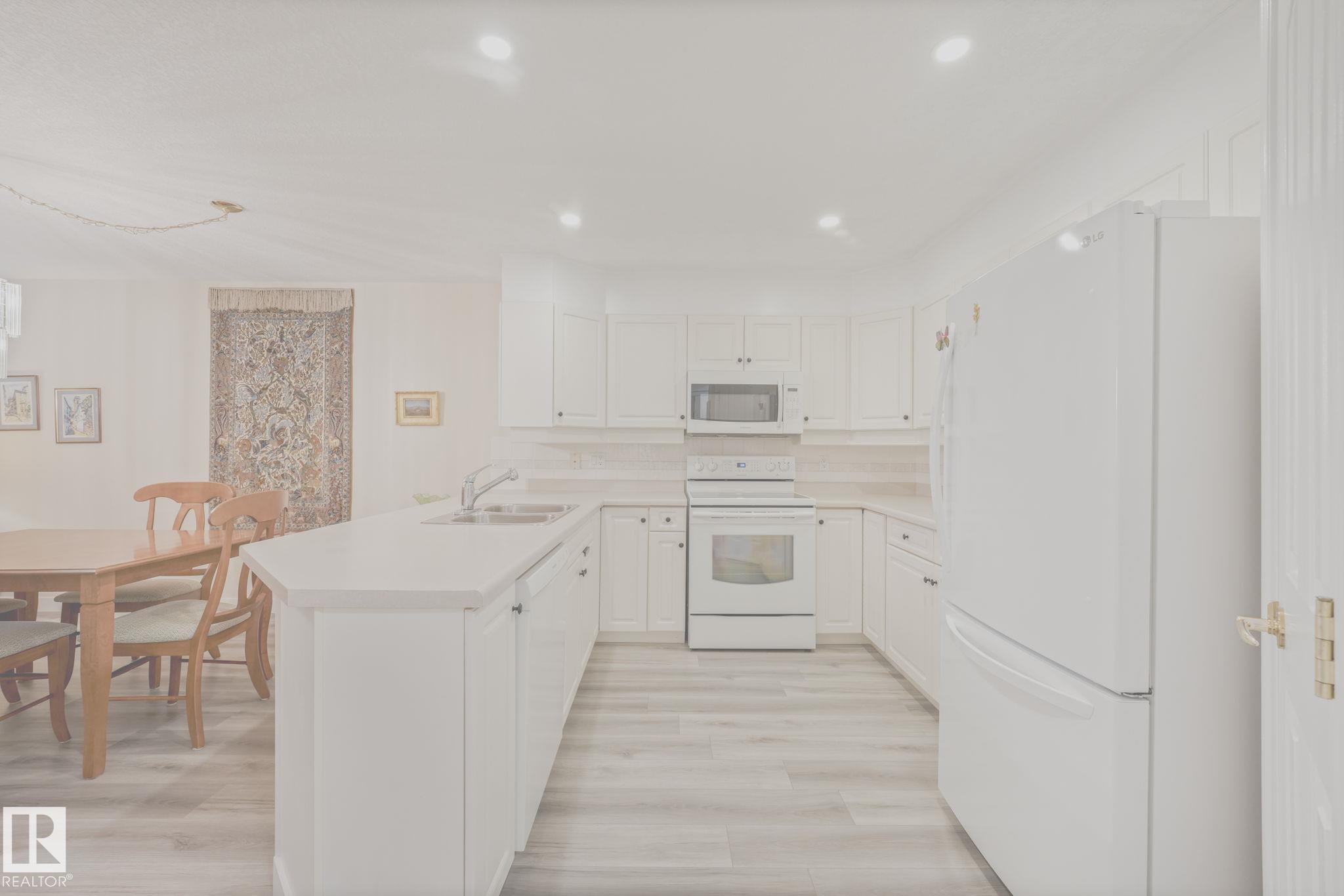 Photo 8 at 403 - 6703 172 Street NW, Callingwood South, Edmonton