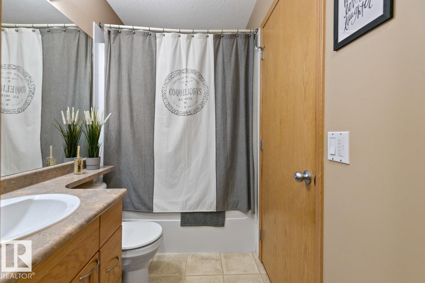 Photo 28 at 1 Birchwood Close, Bridgeport, Leduc