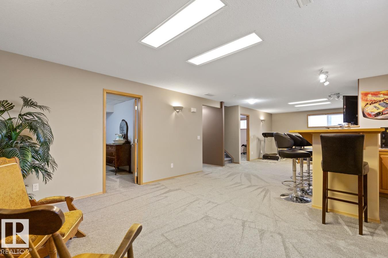 Photo 32 at 1 Birchwood Close, Bridgeport, Leduc