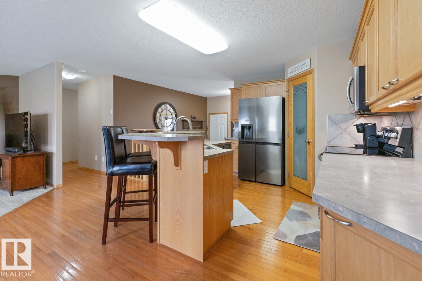 Photo 9 at 1 Birchwood Close, Bridgeport, Leduc