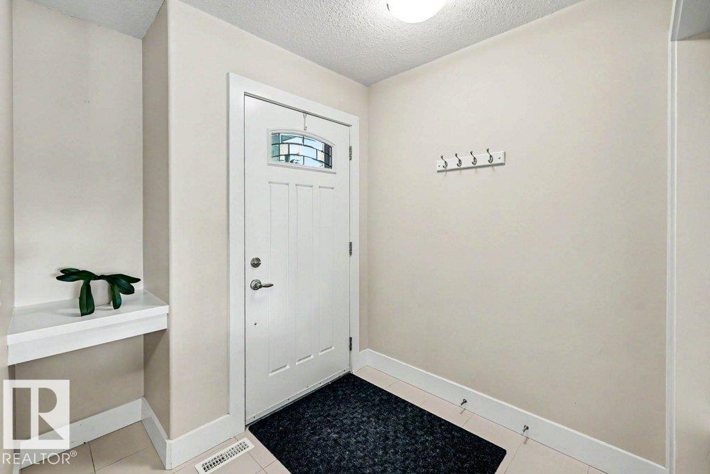 23 Mclean Court, Meadowview Park, Leduc