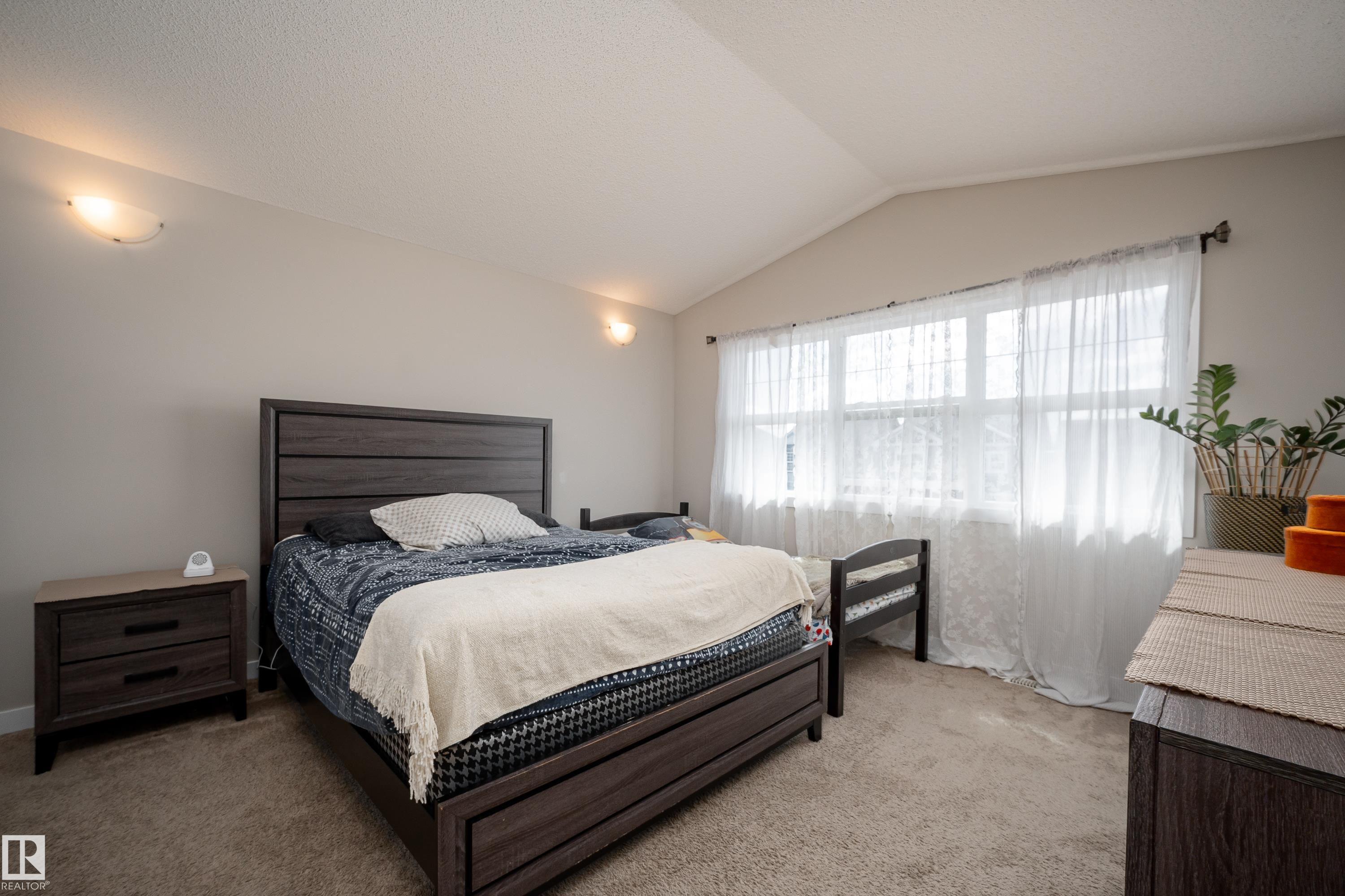Photo 16 at 3222 Chernowski Way SW, Chappelle Area, Edmonton