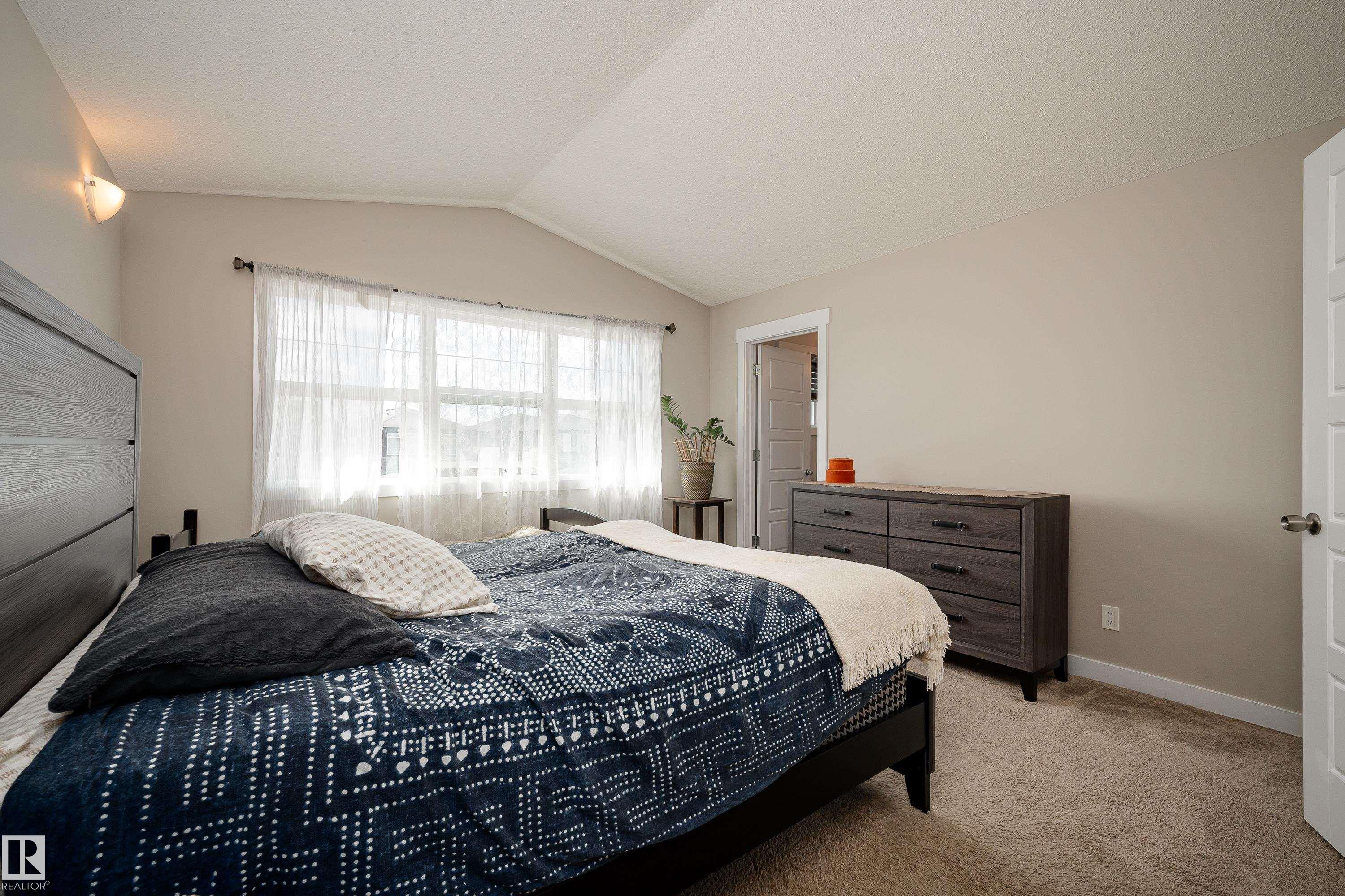 Photo 17 at 3222 Chernowski Way SW, Chappelle Area, Edmonton