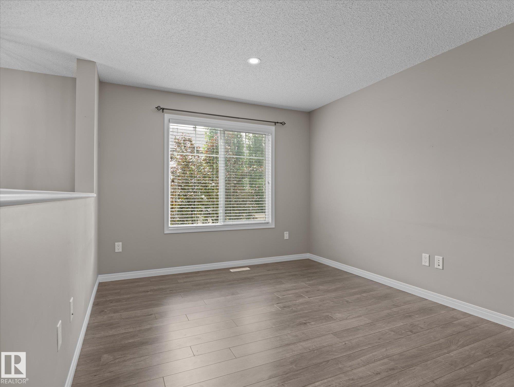 Photo 10 at 32 - 1140 Chappelle Boulevard SW, Chappelle Area, Edmonton
