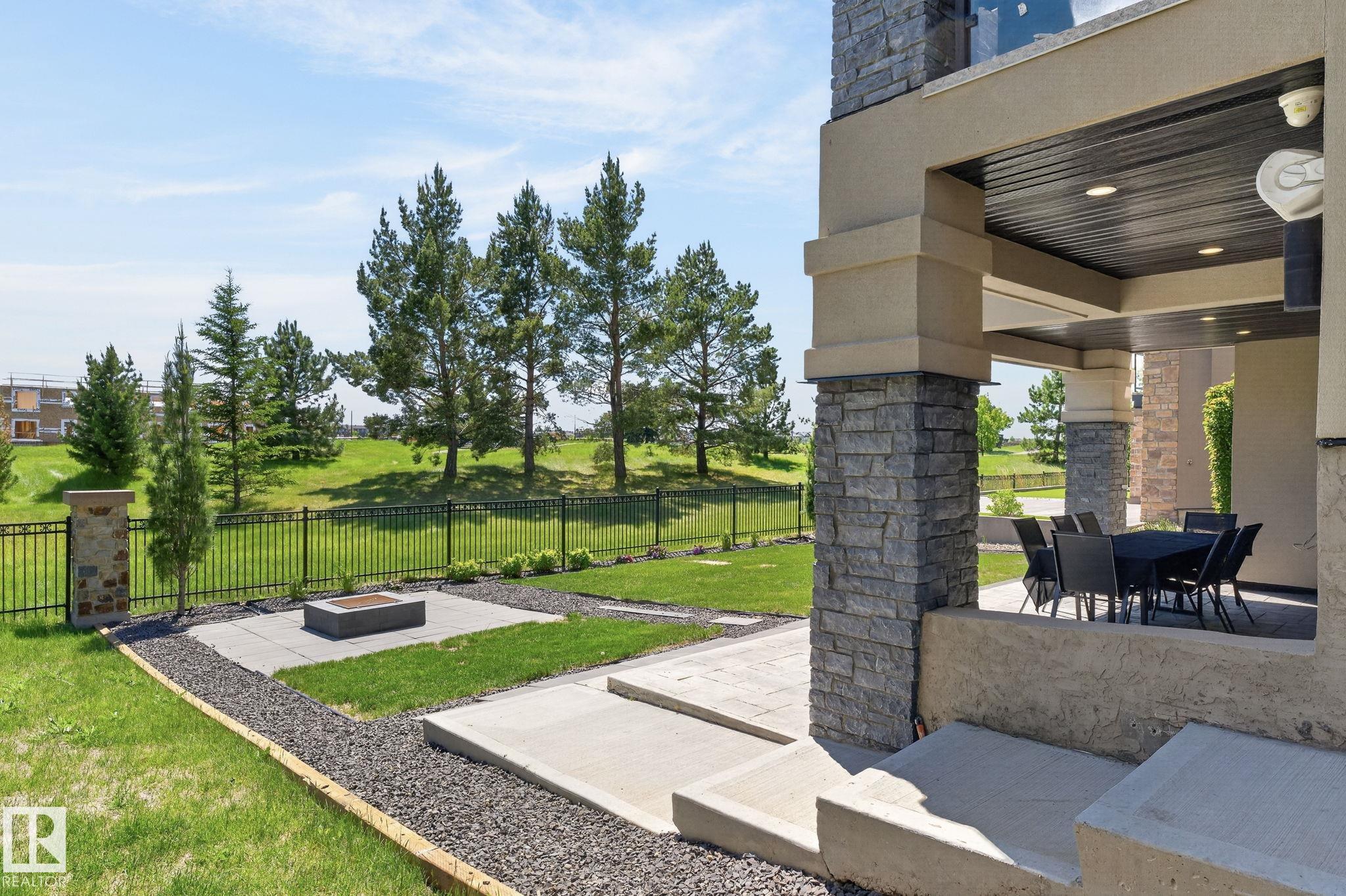 Photo 69 at 1153 Hainstock Green green SW, Hays Ridge Area, Edmonton