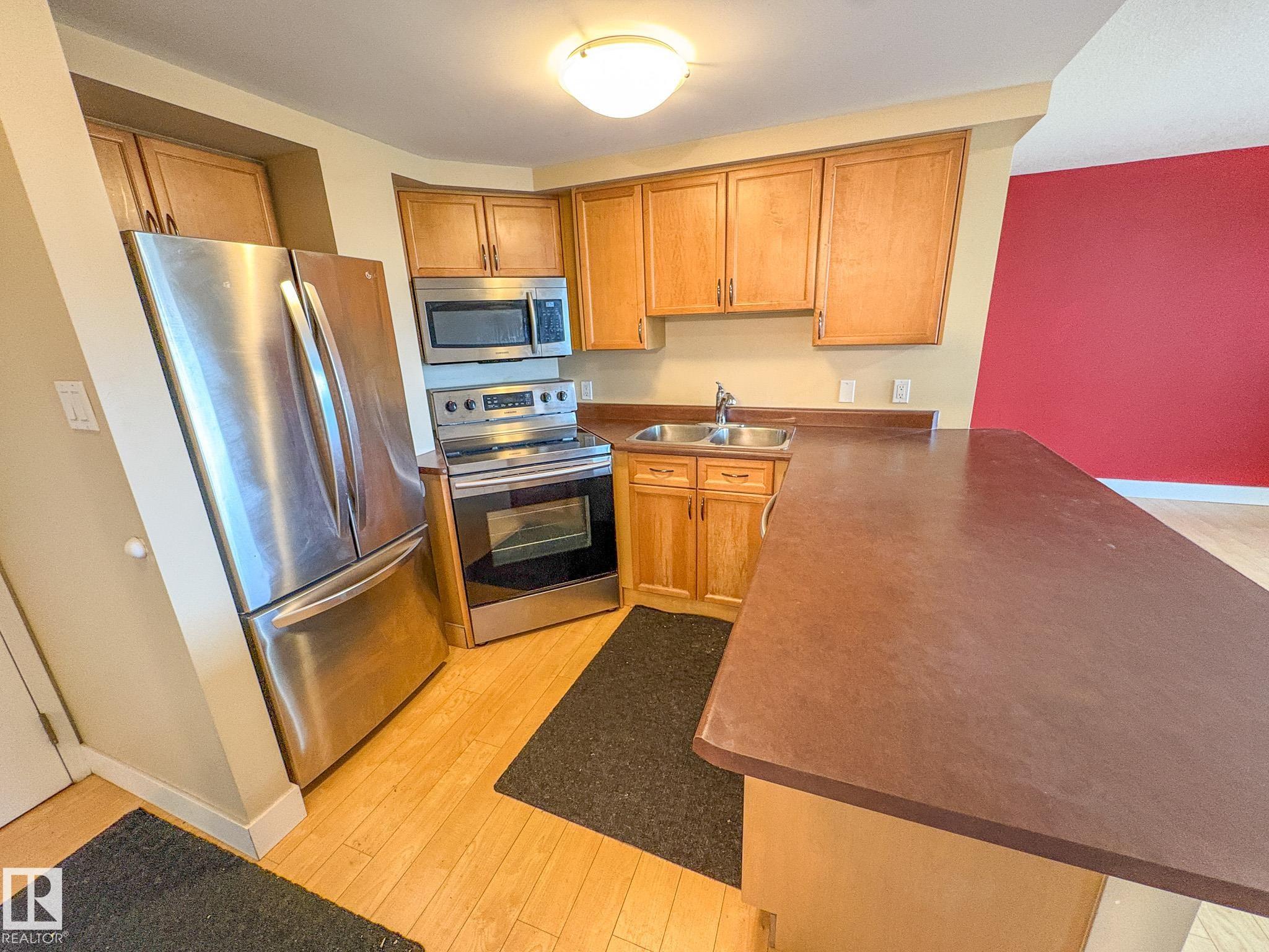Photo 6 at 1202 - 9715 110 Street NW, Wîhkwêntôwin, Edmonton