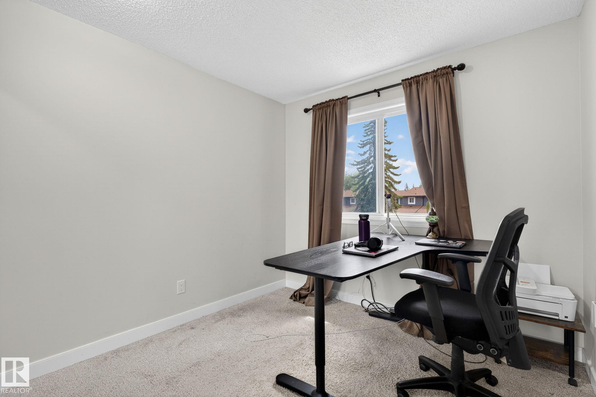 Photo 19 at 7604 29 Avenue NW, Kameyosek, Edmonton