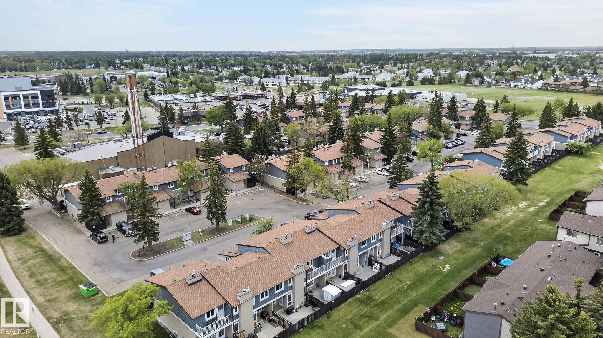 Photo 32 at 7604 29 Avenue NW, Kameyosek, Edmonton