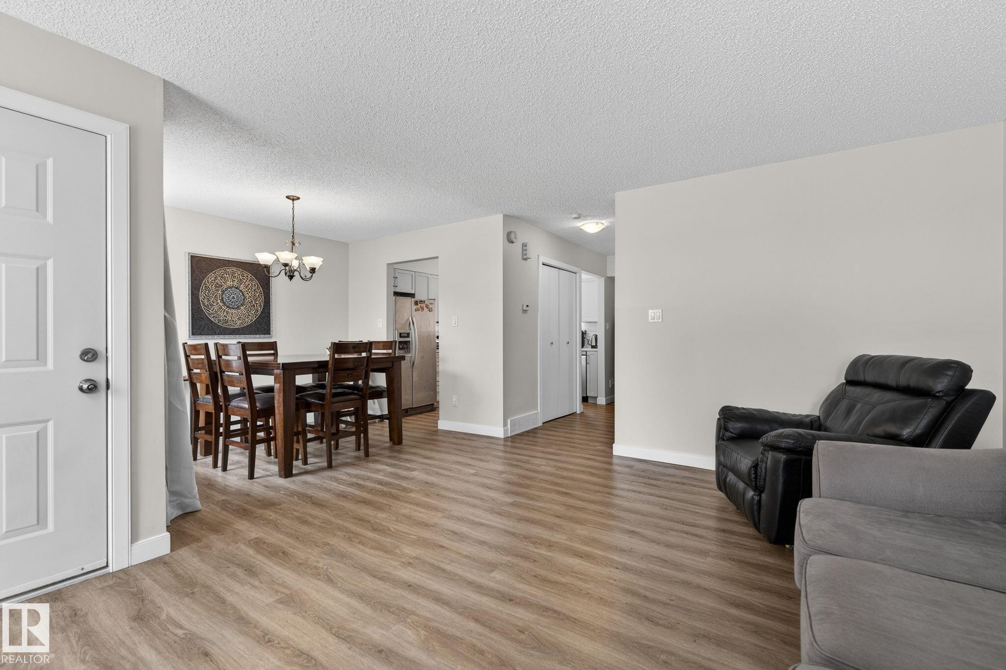 Photo 8 at 7604 29 Avenue NW, Kameyosek, Edmonton