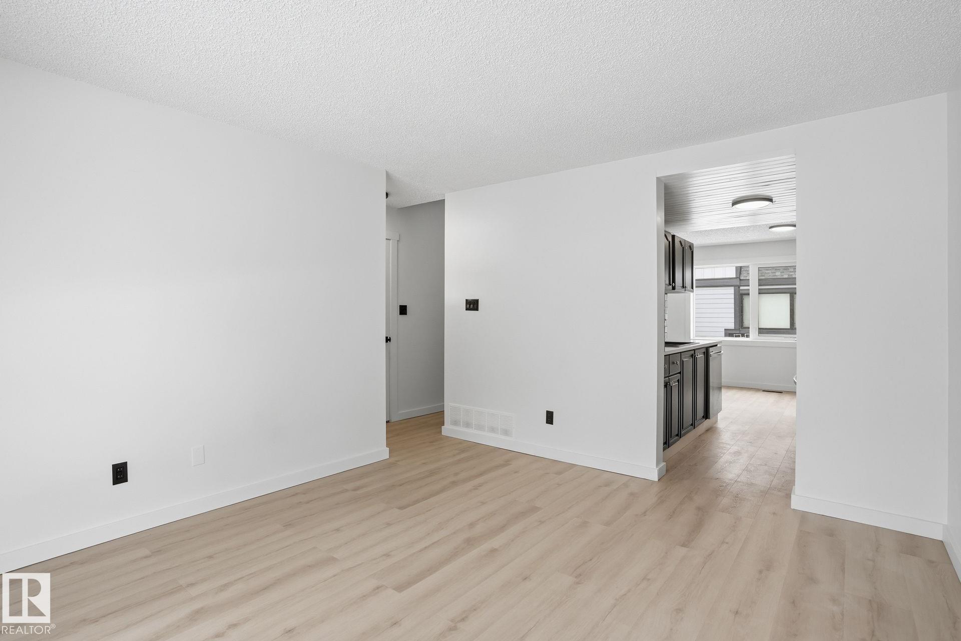 Photo 14 at 260 - 3307 116a Avenue NW, Rundle Heights, Edmonton