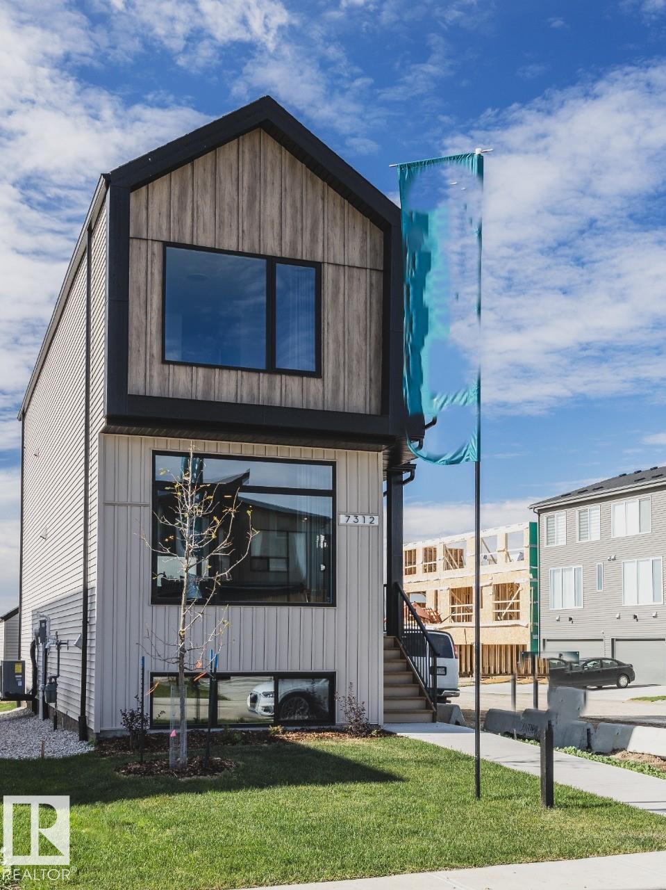 455 30 Street SW, Alces, Edmonton