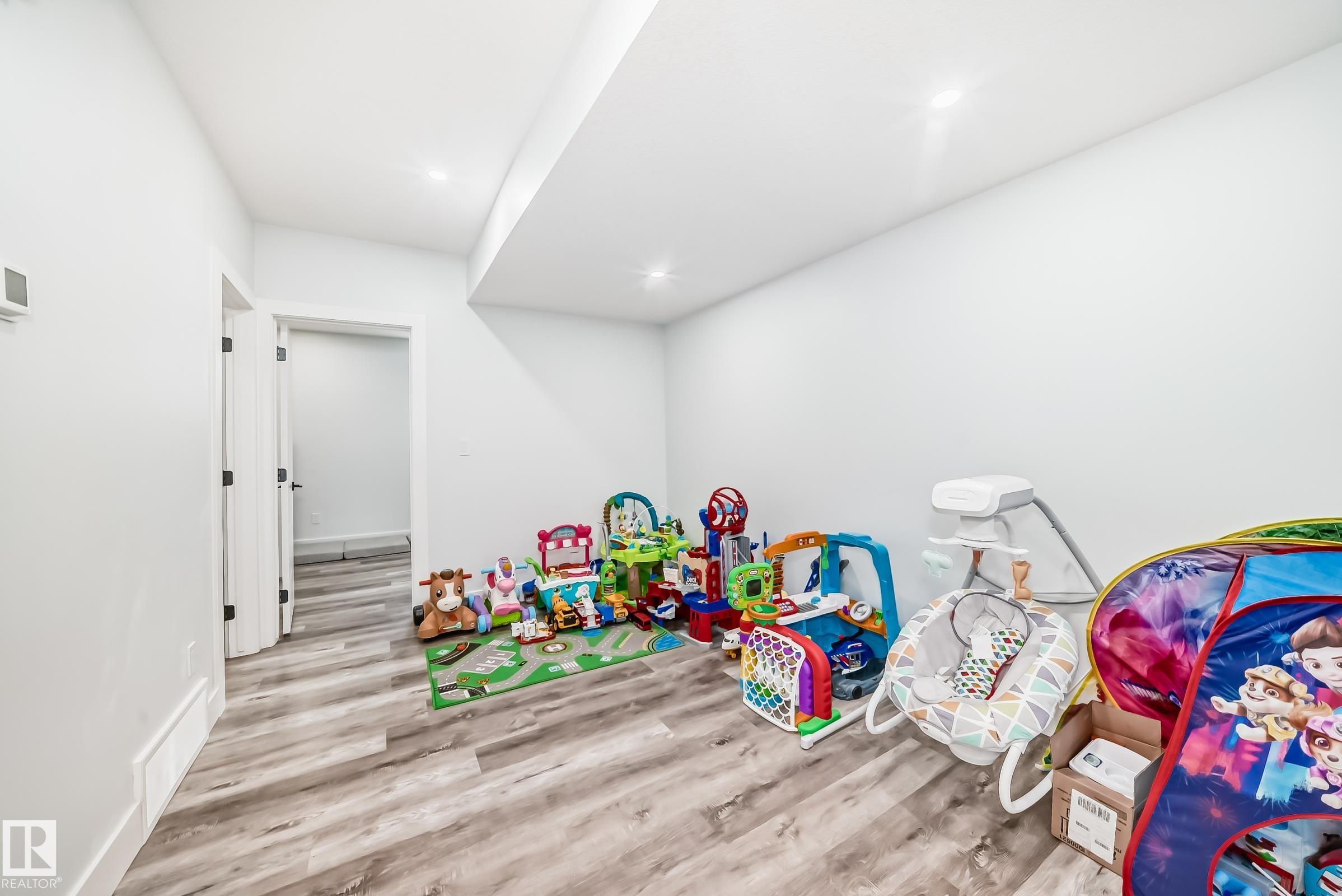 Photo 41 at 9830 73 Avenue NW, Ritchie, Edmonton