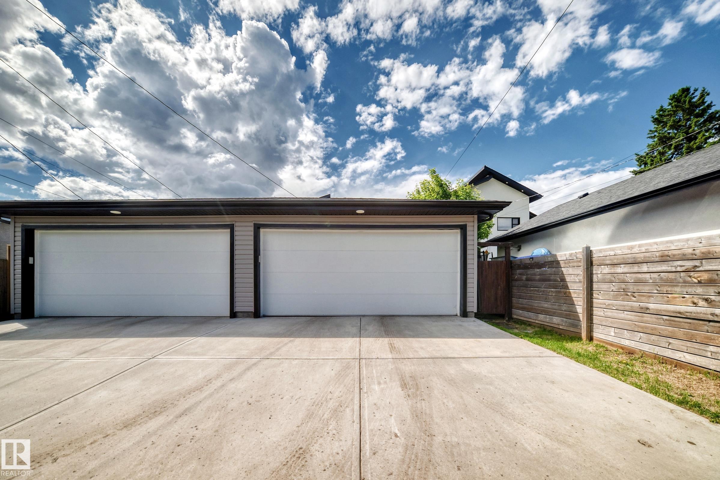 Photo 58 at 9830 73 Avenue NW, Ritchie, Edmonton