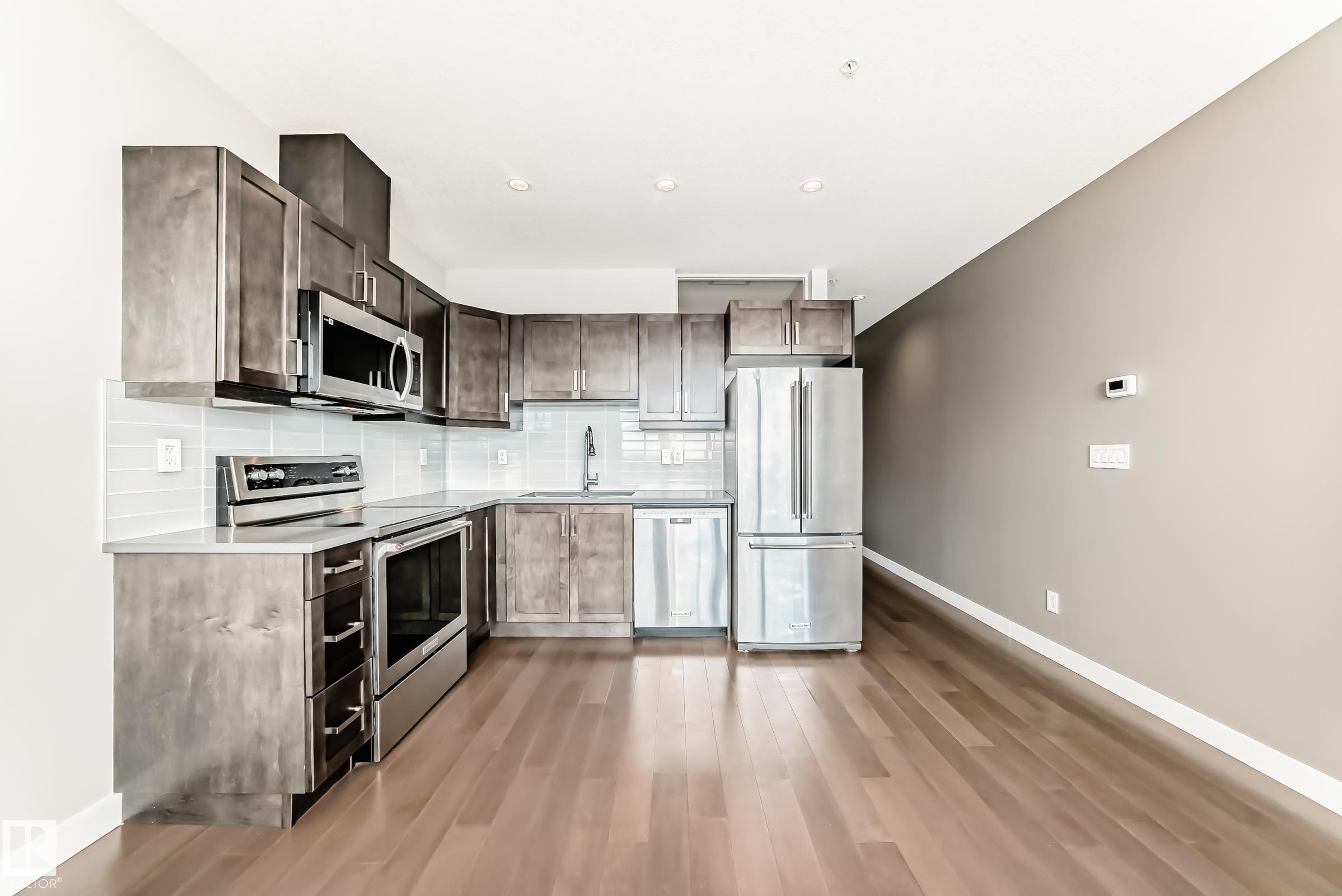 Photo 11 at 2604 - 10238 103 Street NW, Downtown, Edmonton