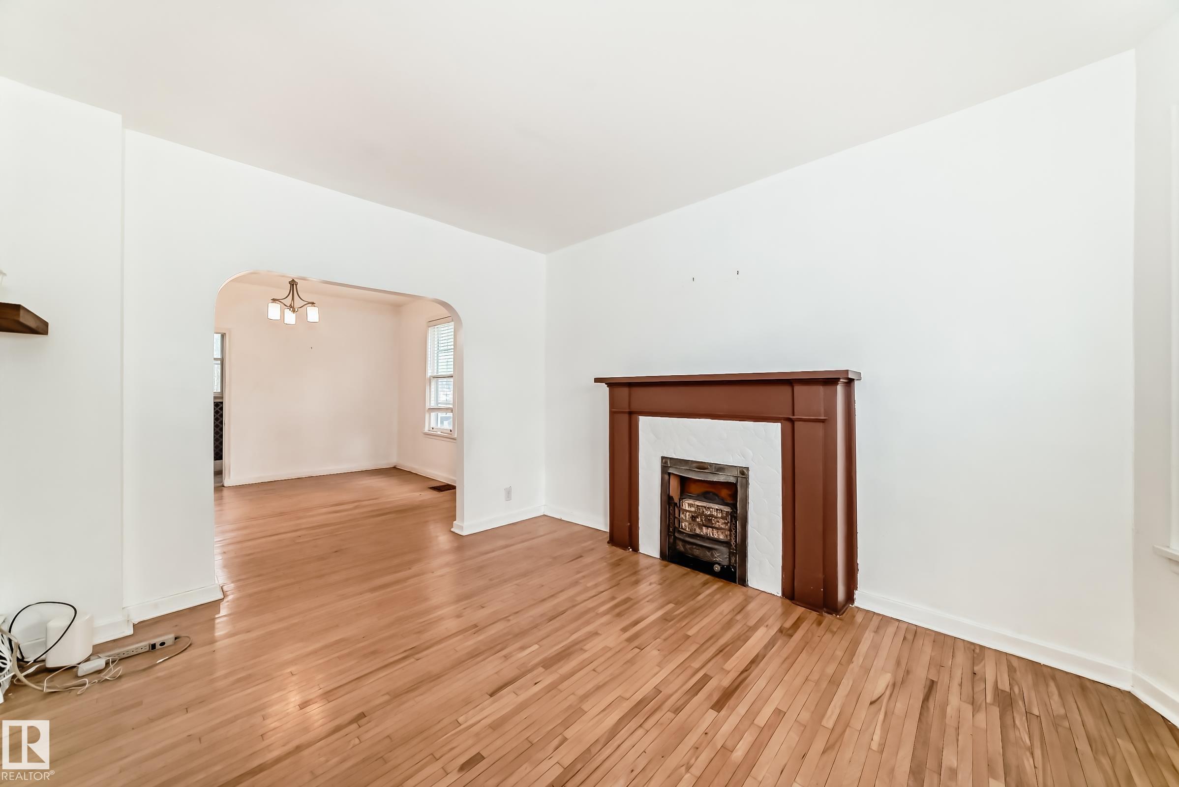 Photo 11 at 10748 123 Street NW, Westmount, Edmonton