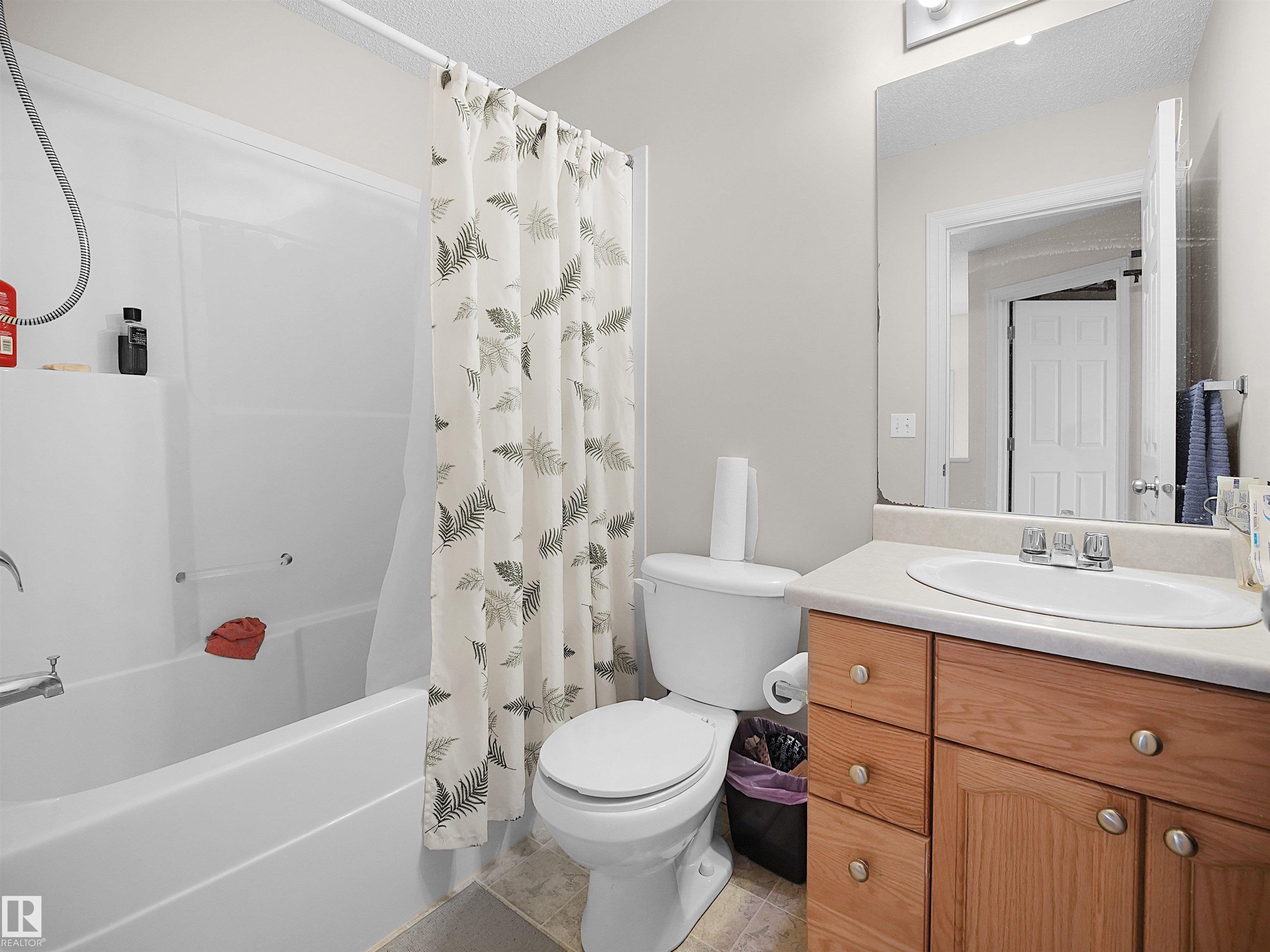 Photo 21 at 21379 89 Avenue NW, Suder Greens, Edmonton
