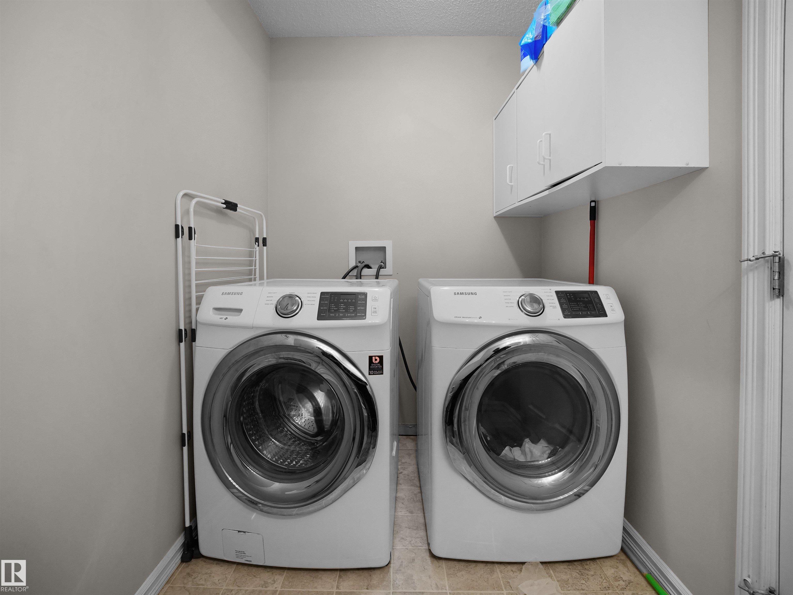 Photo 10 at 21379 89 Avenue NW, Suder Greens, Edmonton